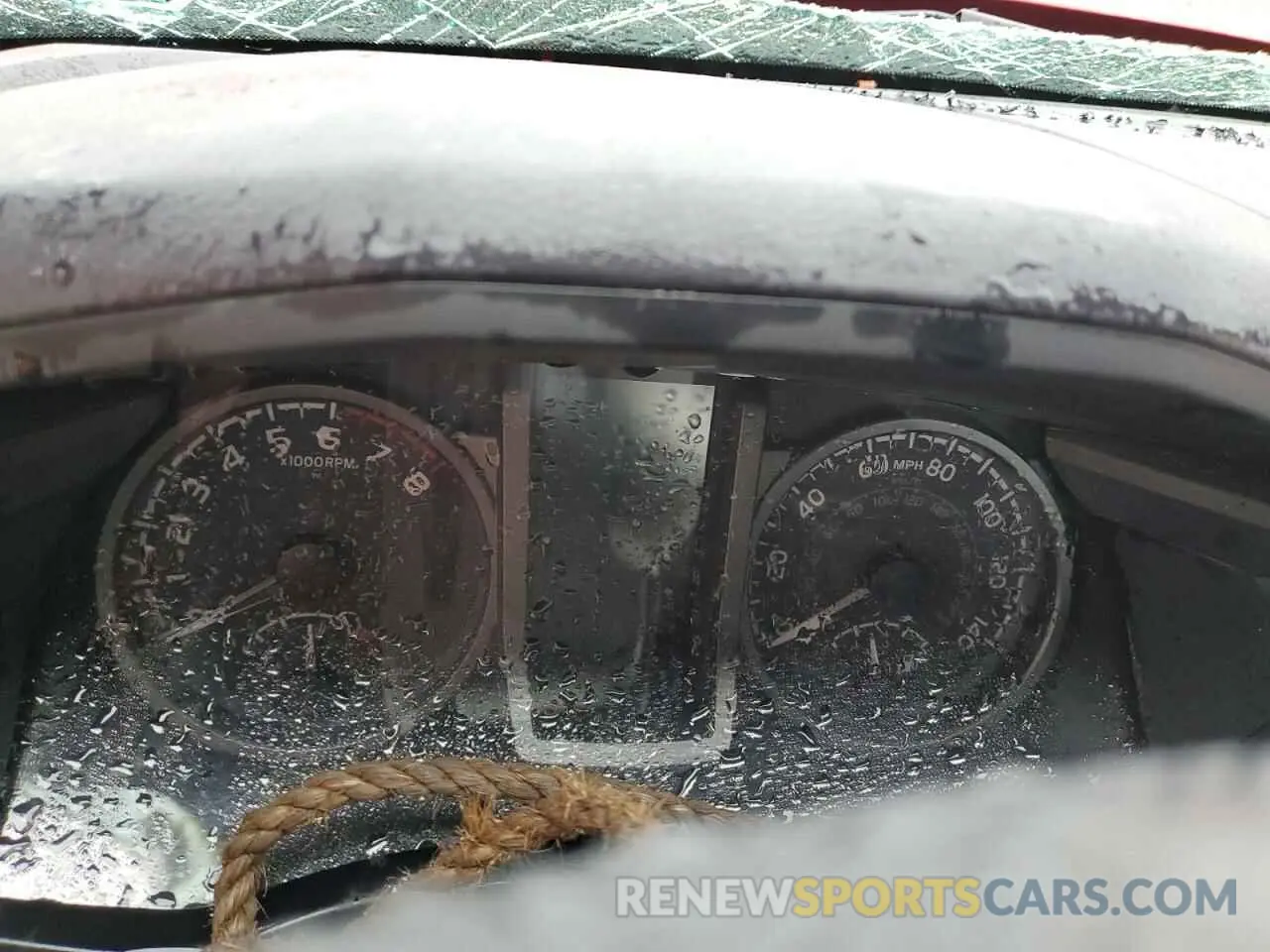 9 Photograph of a damaged car 3TMCZ5AN8NM508473 TOYOTA TACOMA 2022