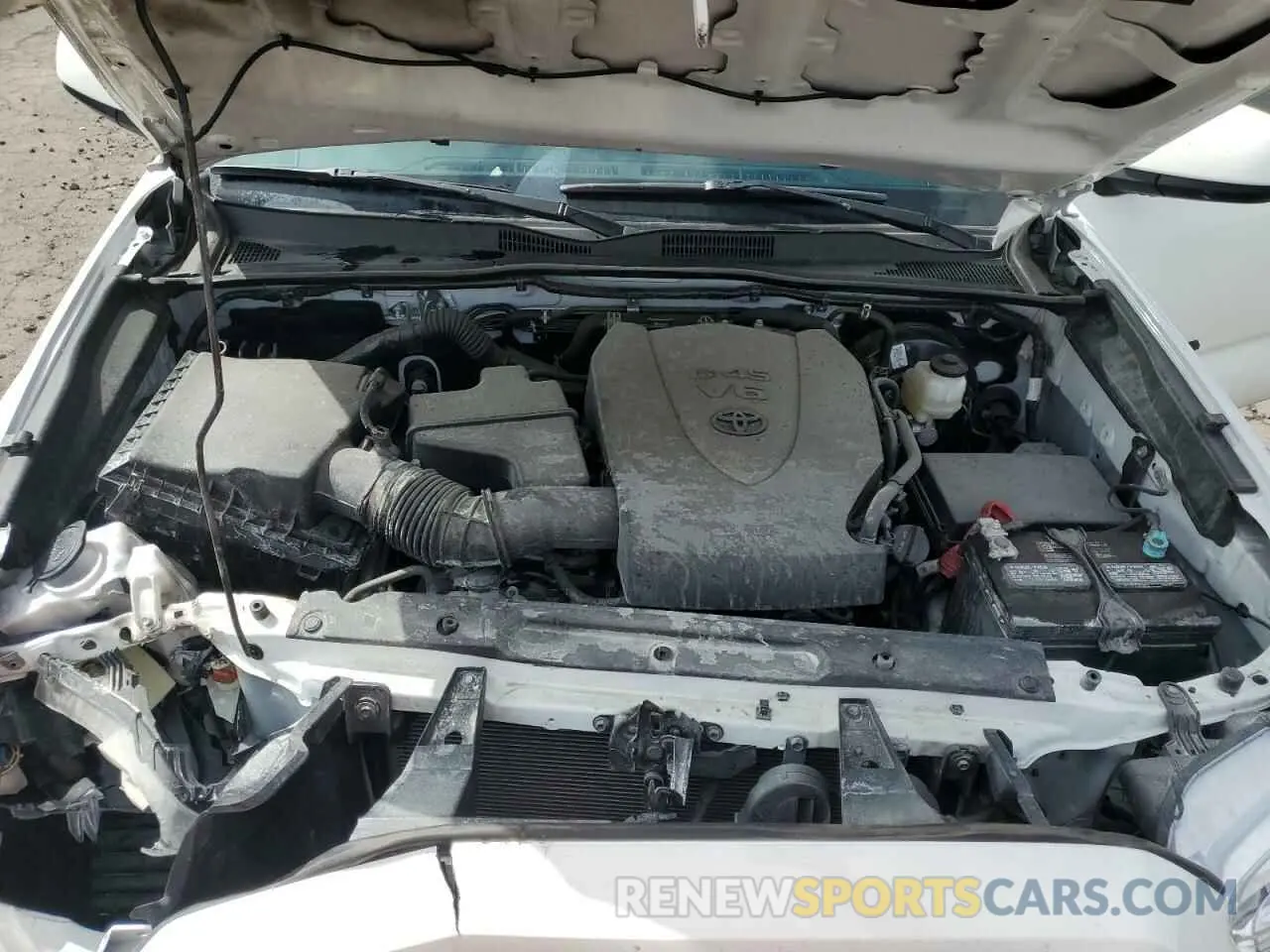 11 Photograph of a damaged car 3TMCZ5AN8NM515939 TOYOTA TACOMA 2022