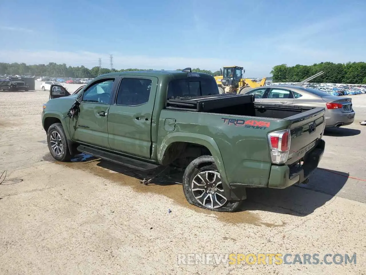 2 Photograph of a damaged car 3TMCZ5AN8NM519084 TOYOTA TACOMA 2022
