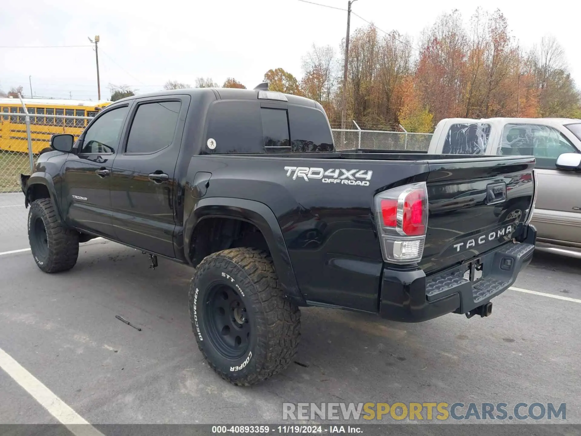3 Photograph of a damaged car 3TMCZ5AN9NM455492 TOYOTA TACOMA 2022