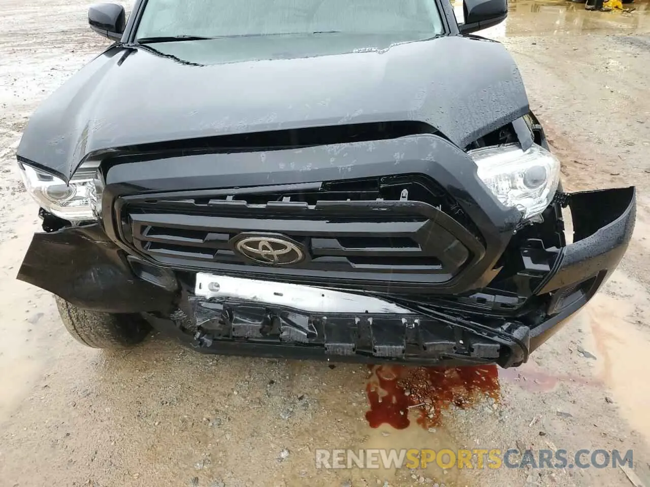 11 Photograph of a damaged car 3TMCZ5AN9NM458876 TOYOTA TACOMA 2022