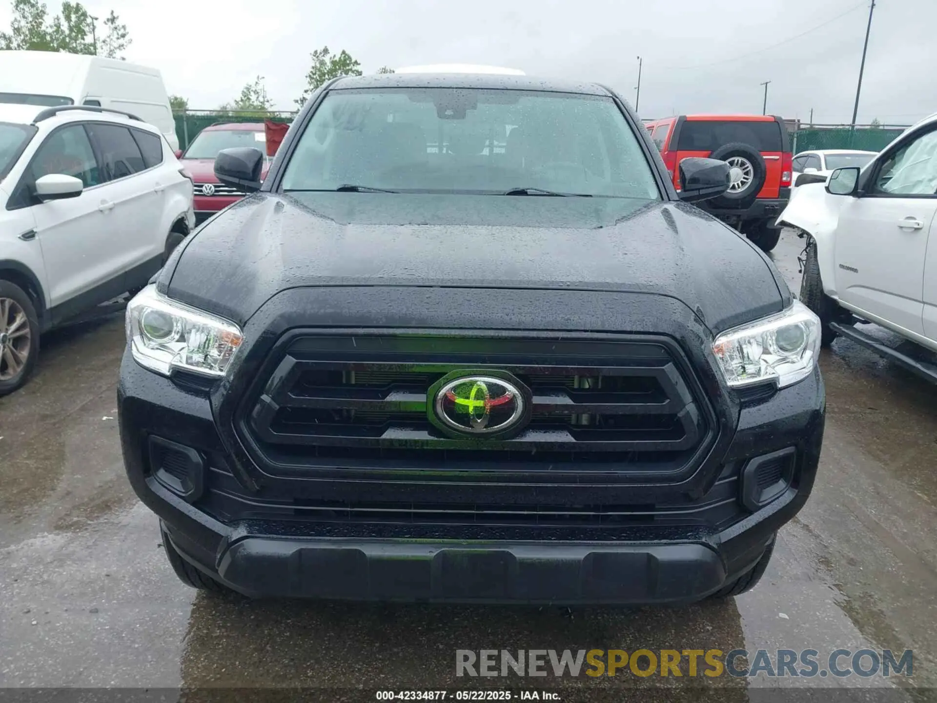 13 Photograph of a damaged car 3TMCZ5AN9NM475757 TOYOTA TACOMA 2022