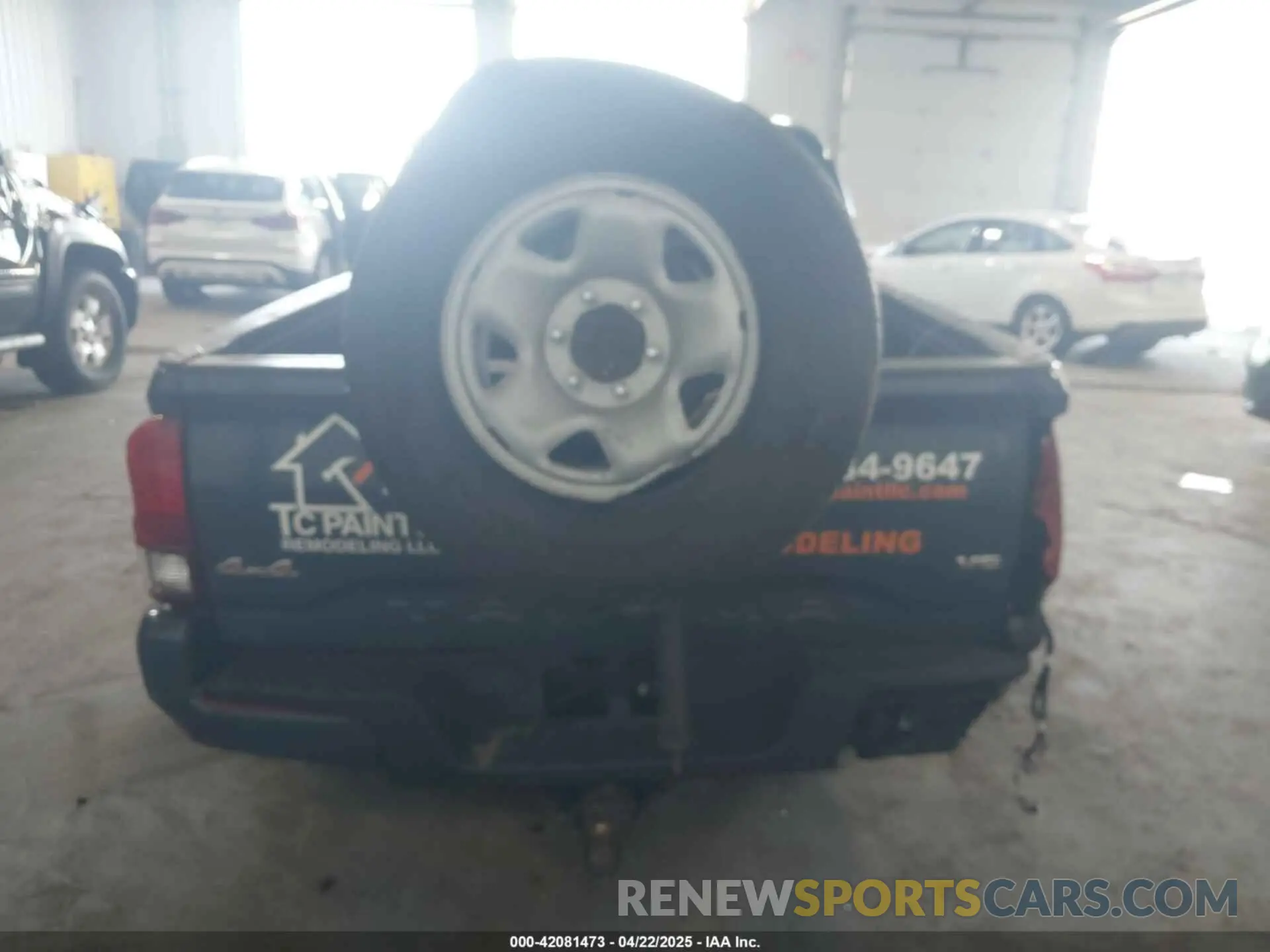17 Photograph of a damaged car 3TMCZ5AN9NM487293 TOYOTA TACOMA 2022