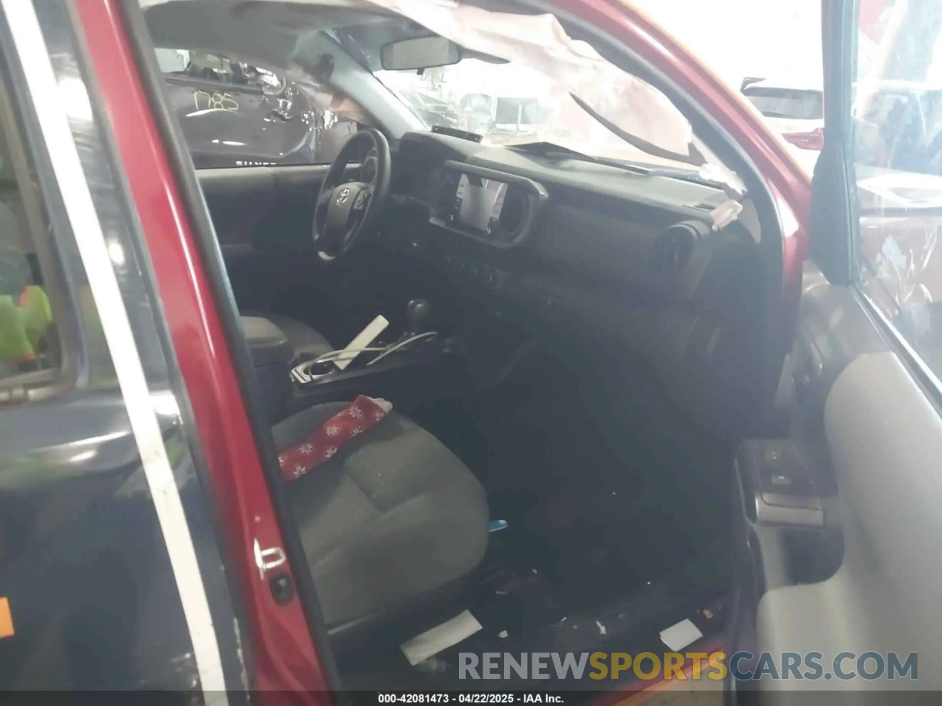 5 Photograph of a damaged car 3TMCZ5AN9NM487293 TOYOTA TACOMA 2022