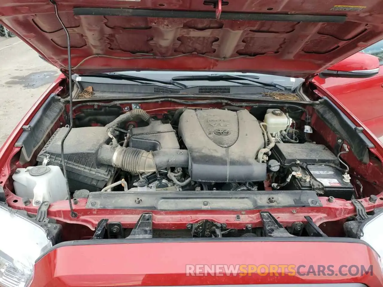 11 Photograph of a damaged car 3TMCZ5AN9NM496009 TOYOTA TACOMA 2022