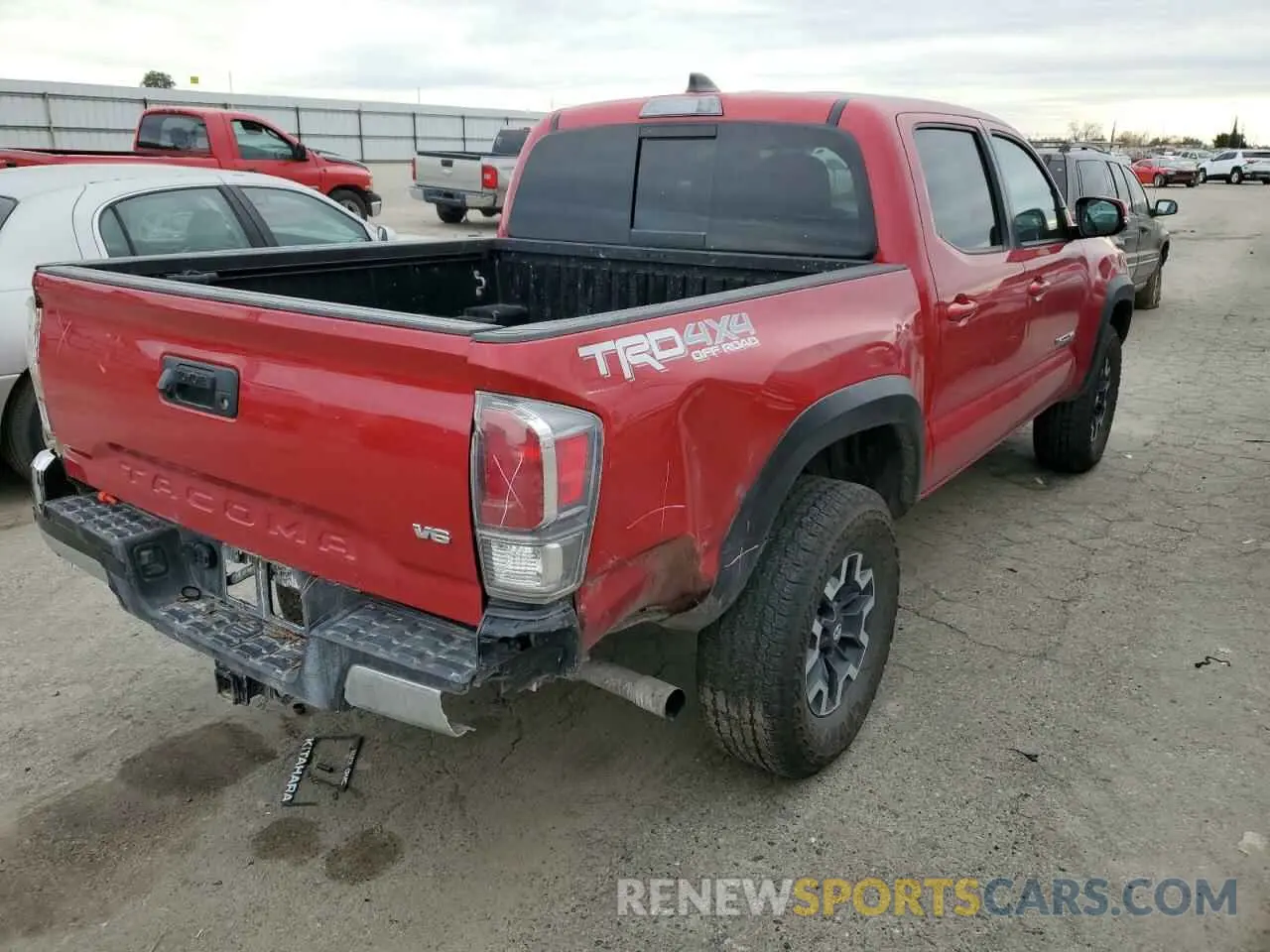 3 Photograph of a damaged car 3TMCZ5AN9NM496009 TOYOTA TACOMA 2022