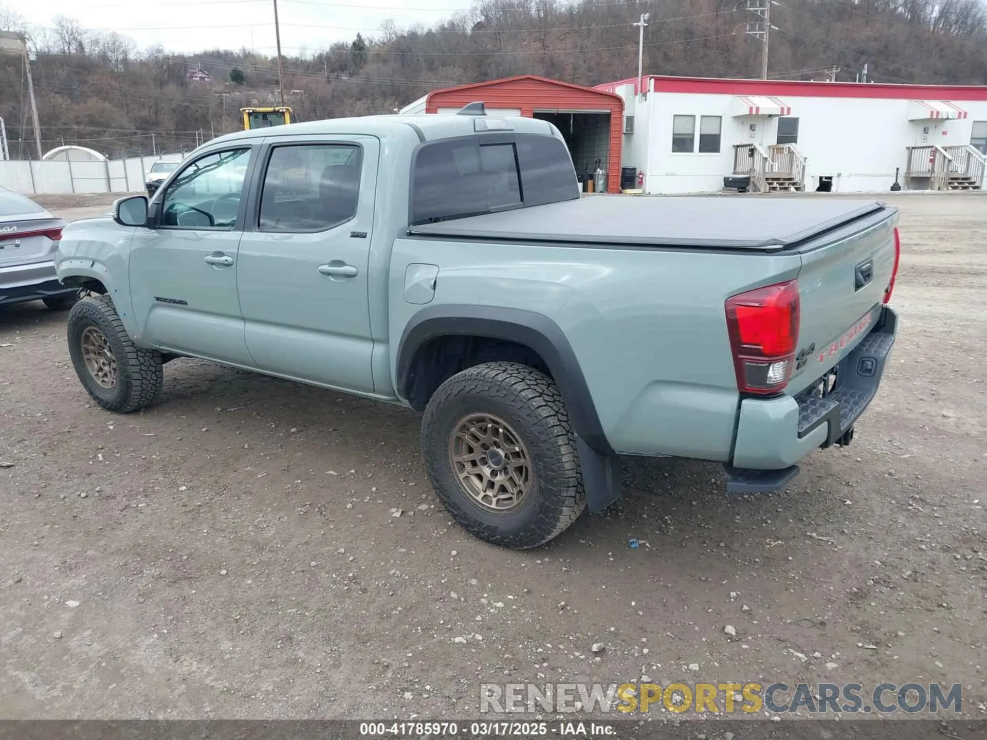 3 Photograph of a damaged car 3TMCZ5AN9NM508269 TOYOTA TACOMA 2022