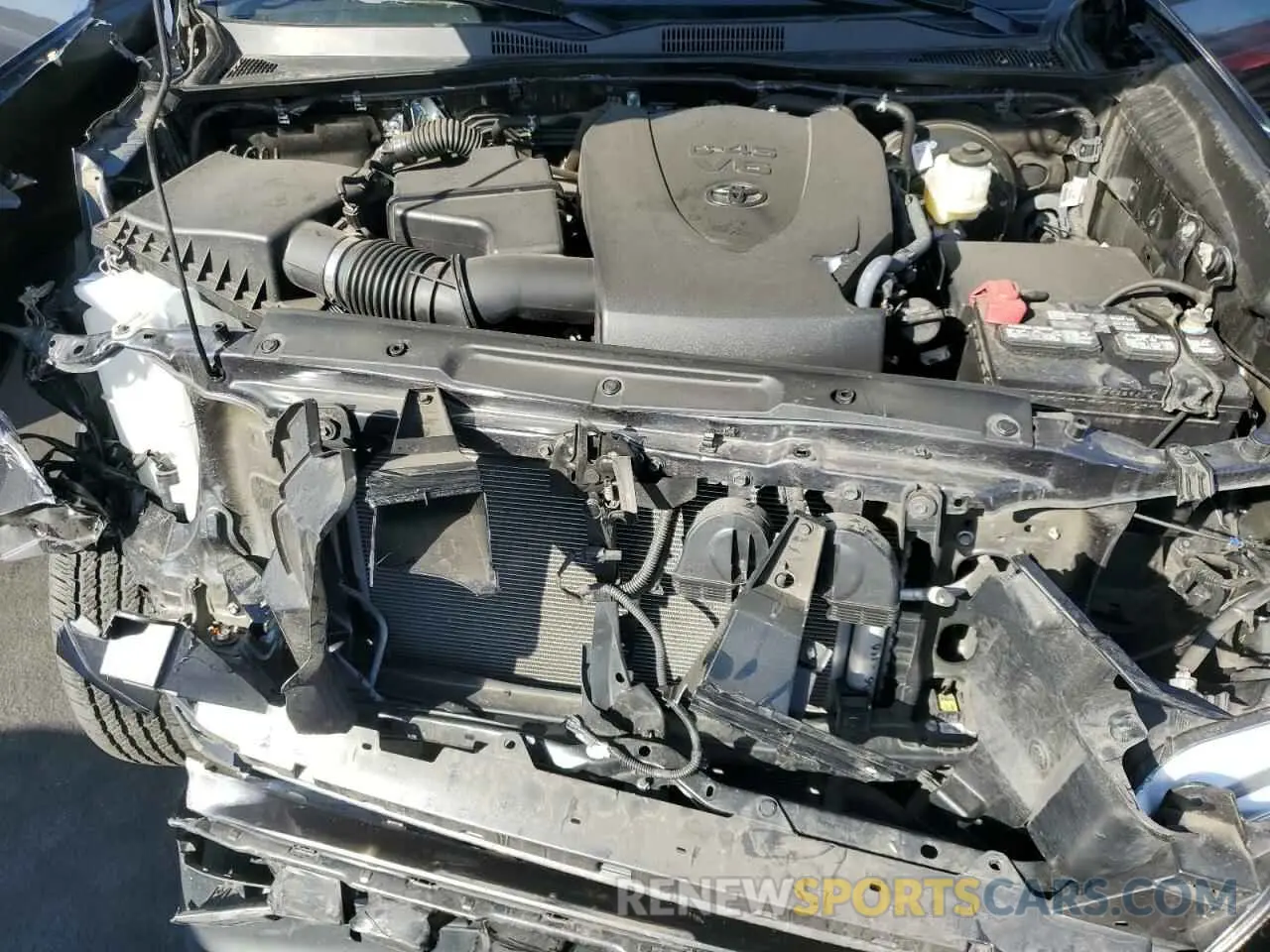 11 Photograph of a damaged car 3TMCZ5AN9NM513472 TOYOTA TACOMA 2022