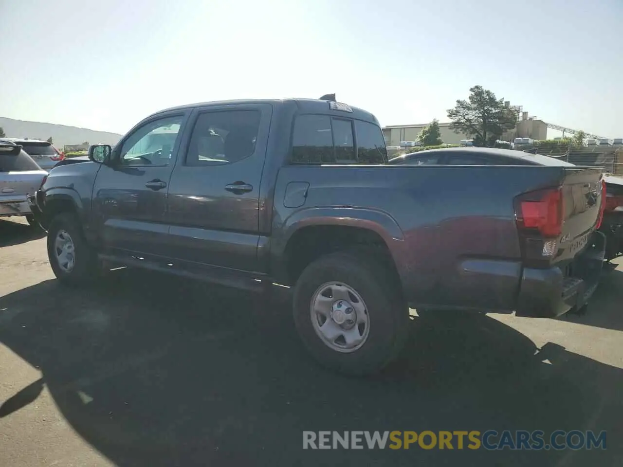2 Photograph of a damaged car 3TMCZ5AN9NM513472 TOYOTA TACOMA 2022