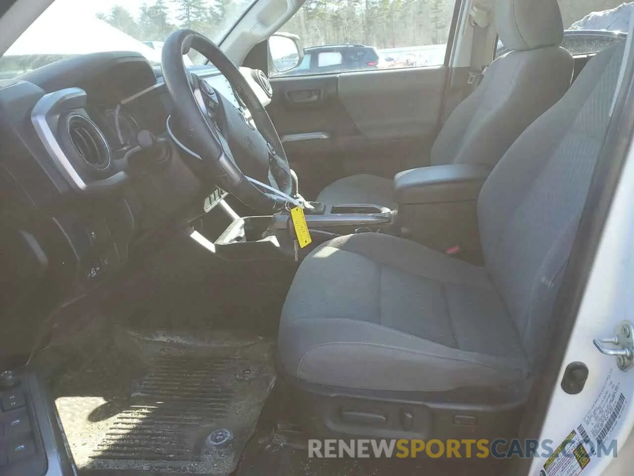 7 Photograph of a damaged car 3TMCZ5ANXNM479347 TOYOTA TACOMA 2022