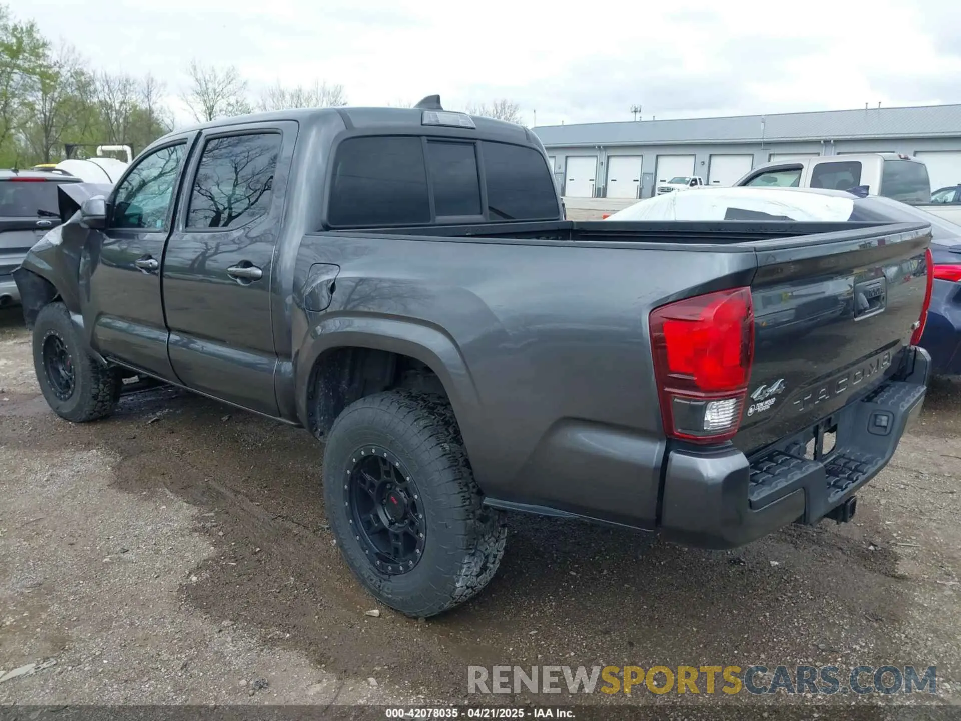 3 Photograph of a damaged car 3TMCZ5ANXNM483172 TOYOTA TACOMA 2022