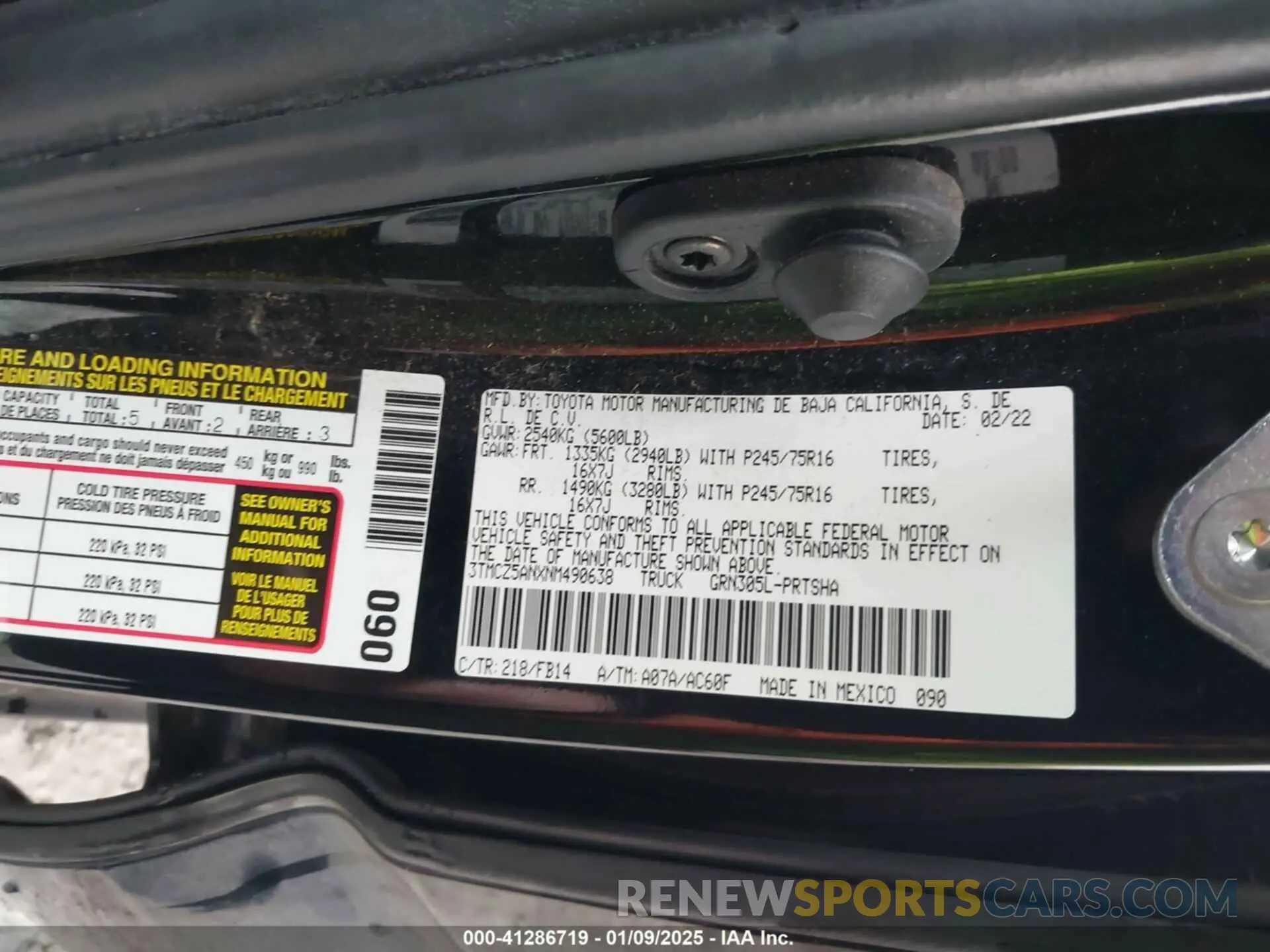 9 Photograph of a damaged car 3TMCZ5ANXNM490638 TOYOTA TACOMA 2022