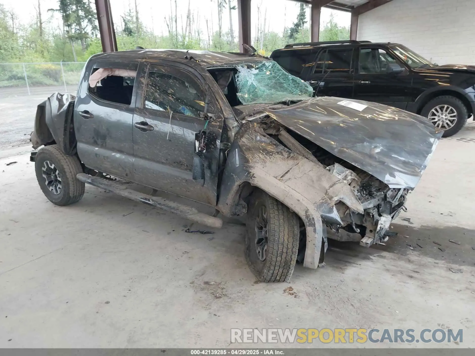 1 Photograph of a damaged car 3TMCZ5ANXNM493703 TOYOTA TACOMA 2022