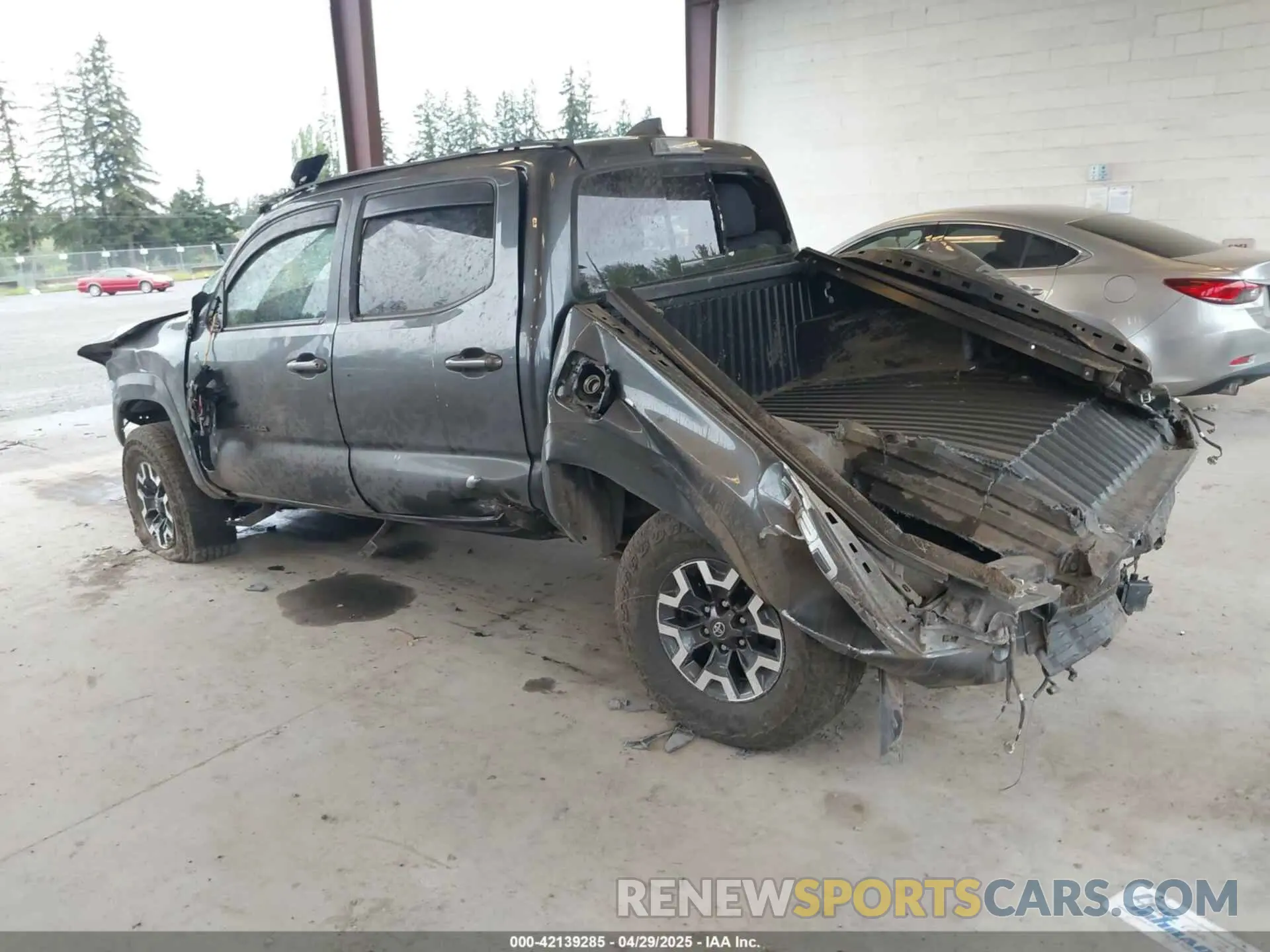 3 Photograph of a damaged car 3TMCZ5ANXNM493703 TOYOTA TACOMA 2022