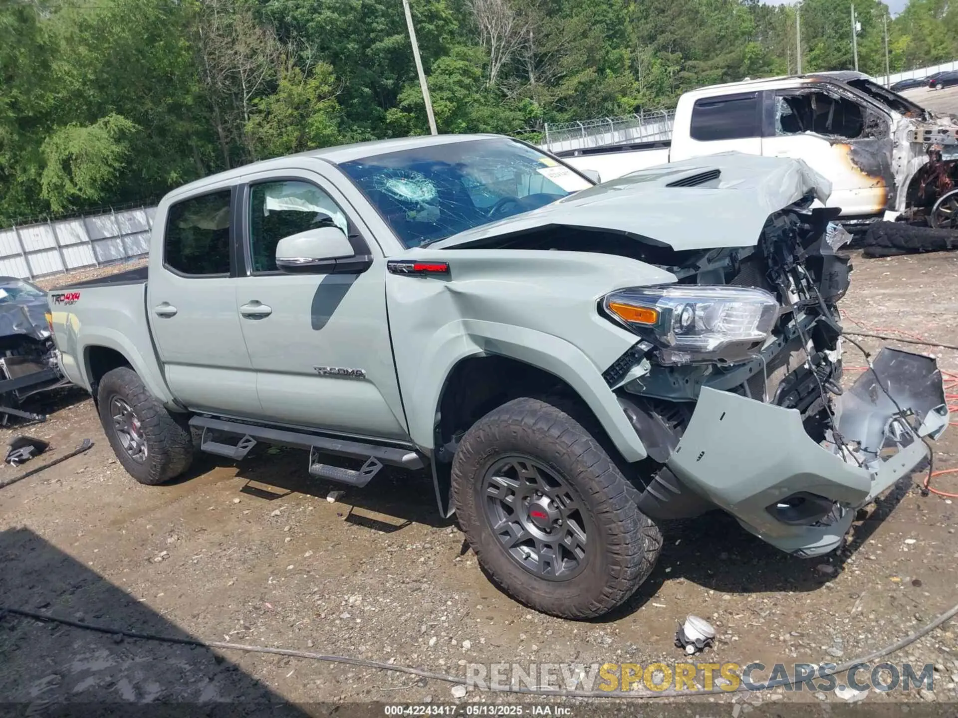 14 Photograph of a damaged car 3TMCZ5ANXNM498688 TOYOTA TACOMA 2022