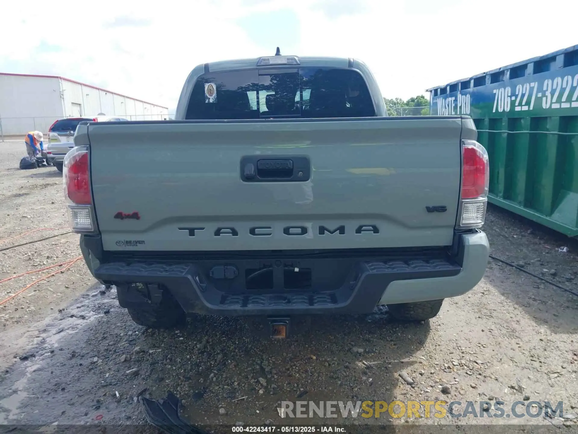 17 Photograph of a damaged car 3TMCZ5ANXNM498688 TOYOTA TACOMA 2022