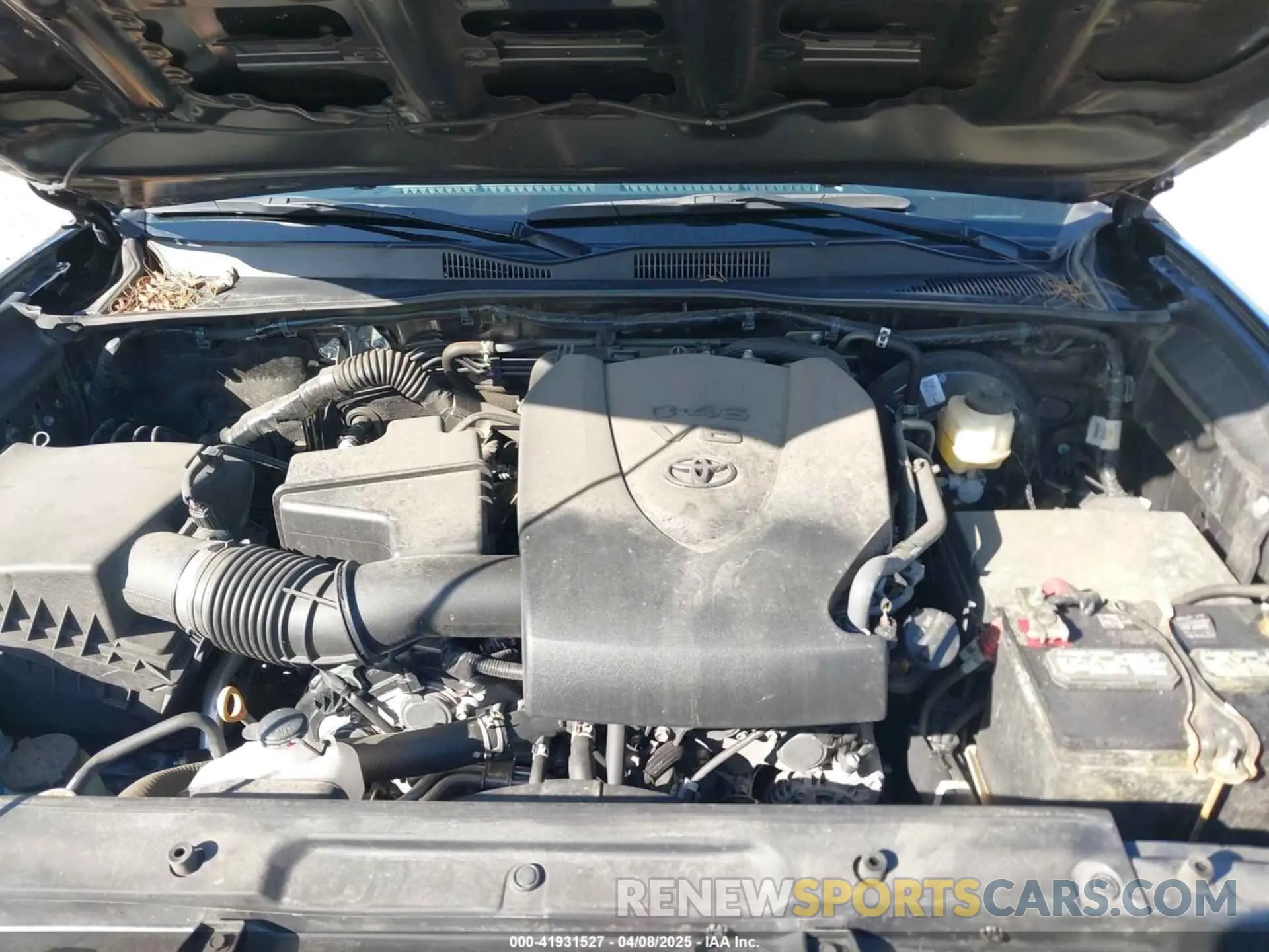 10 Photograph of a damaged car 3TMCZ5ANXNM508653 TOYOTA TACOMA 2022