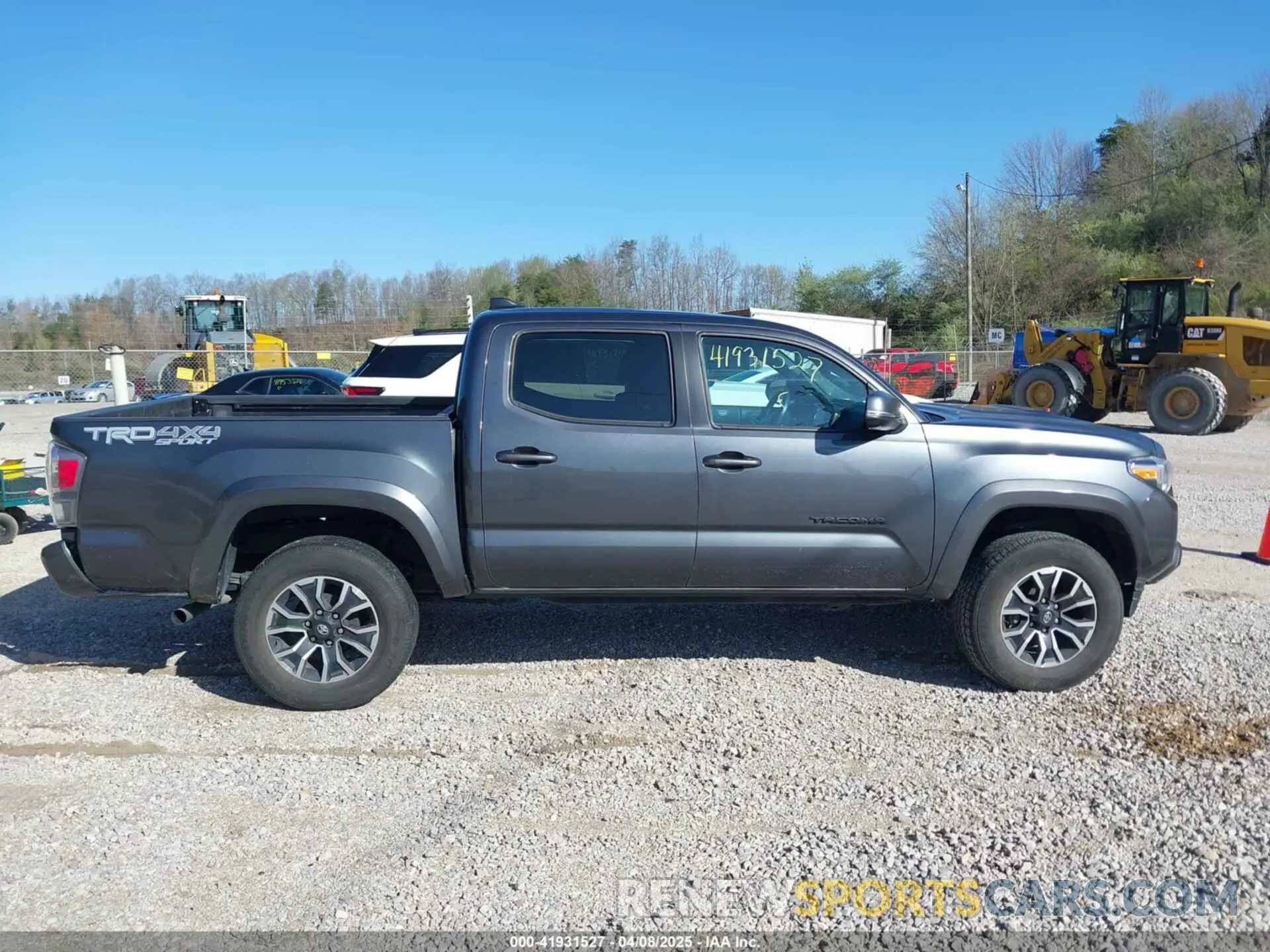 13 Photograph of a damaged car 3TMCZ5ANXNM508653 TOYOTA TACOMA 2022