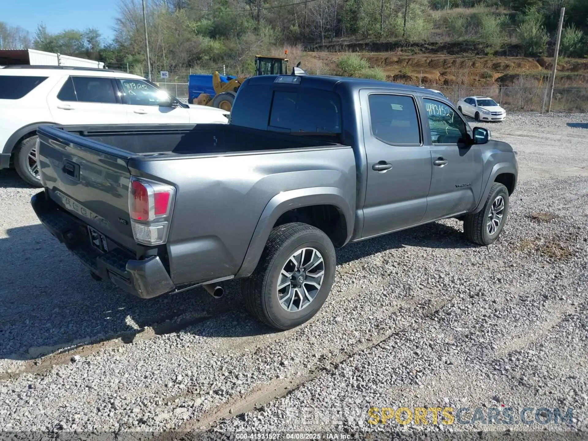 4 Photograph of a damaged car 3TMCZ5ANXNM508653 TOYOTA TACOMA 2022