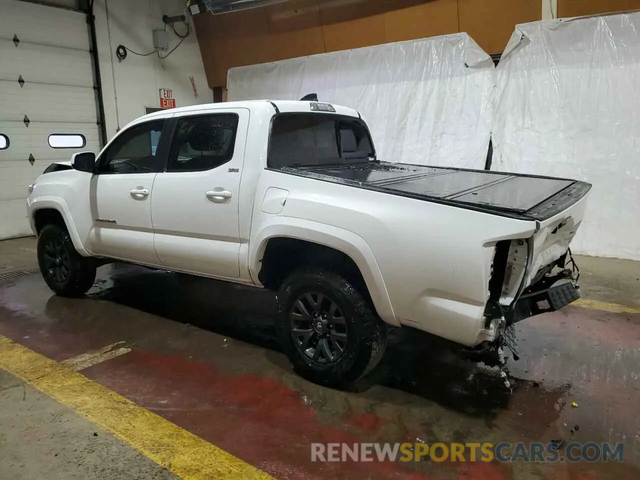 2 Photograph of a damaged car 3TMCZ5ANXNM523735 TOYOTA TACOMA 2022