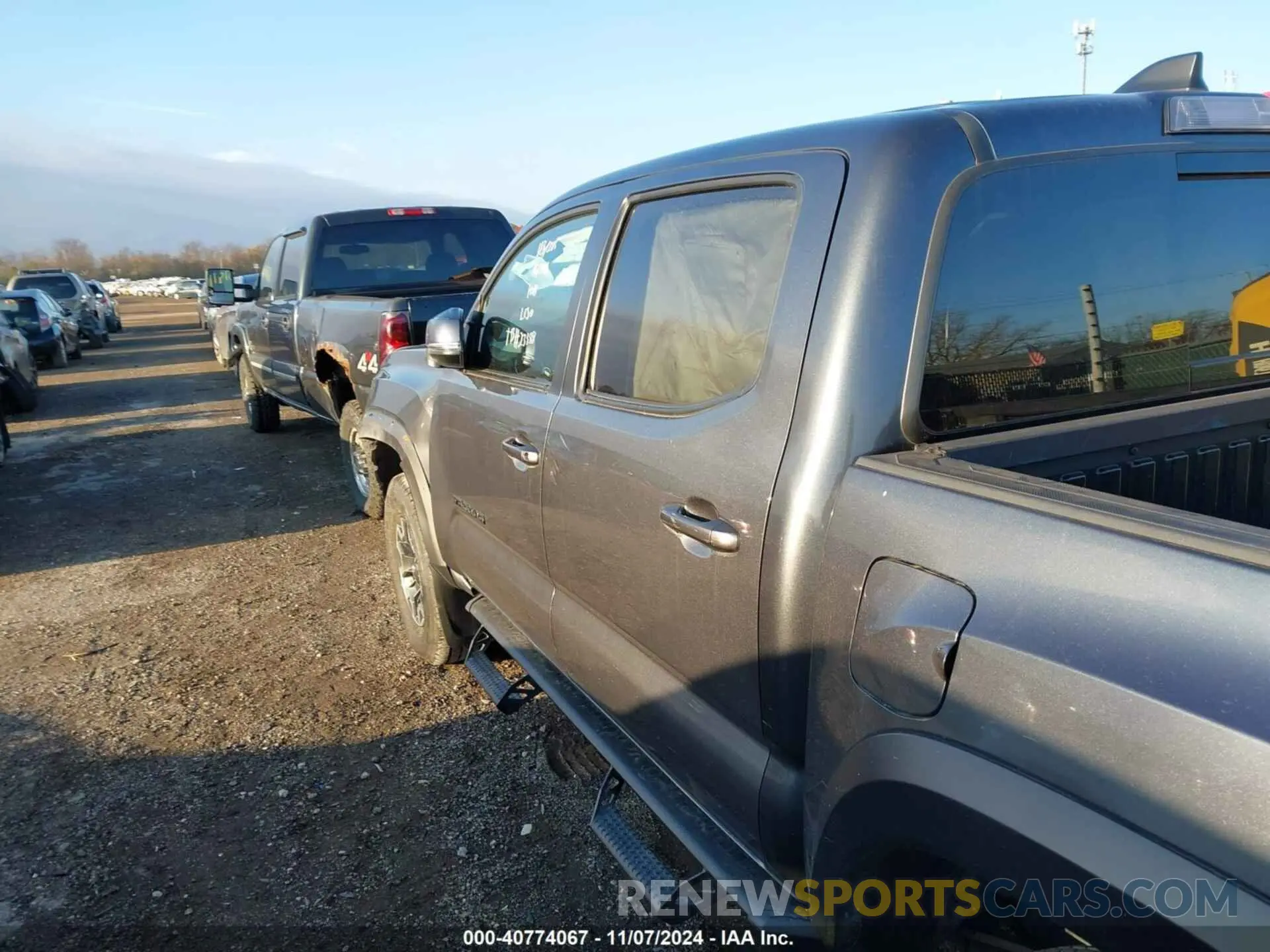 15 Photograph of a damaged car 3TMCZ5ANXNM532628 TOYOTA TACOMA 2022