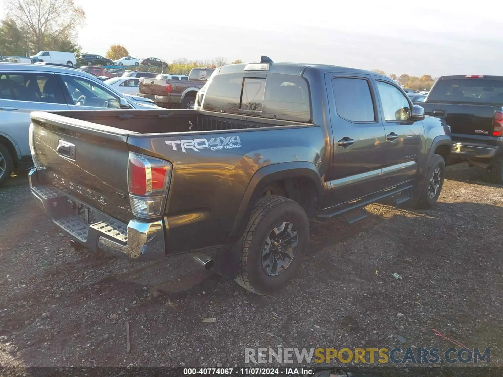 4 Photograph of a damaged car 3TMCZ5ANXNM532628 TOYOTA TACOMA 2022