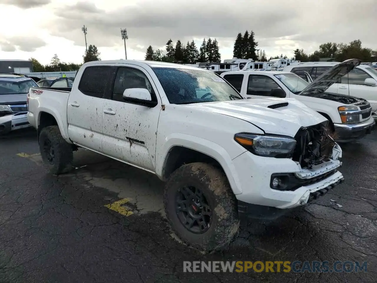 4 Photograph of a damaged car 3TMCZ5ANXNM532998 TOYOTA TACOMA 2022