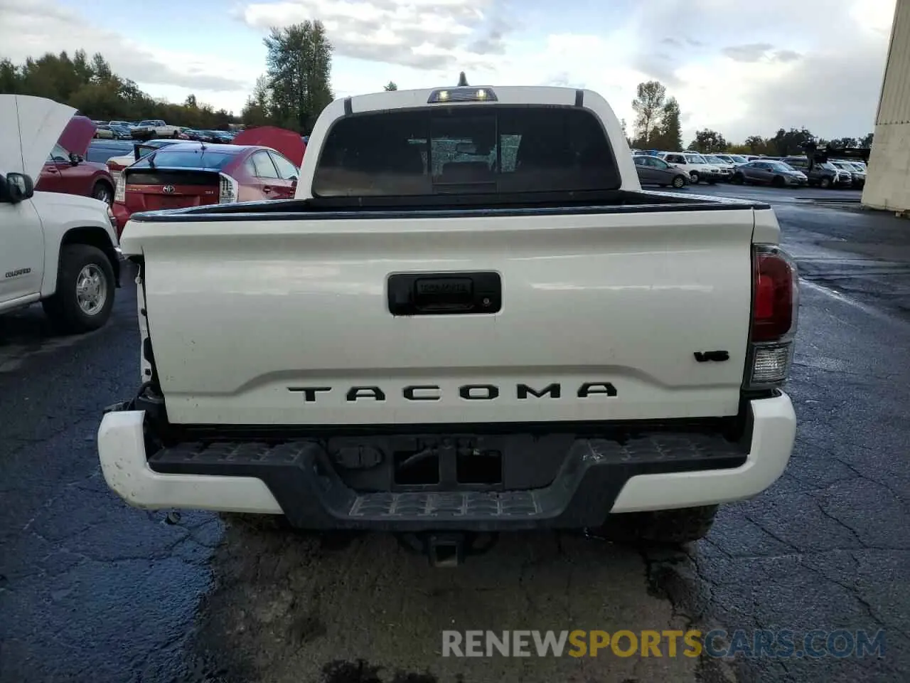 6 Photograph of a damaged car 3TMCZ5ANXNM532998 TOYOTA TACOMA 2022