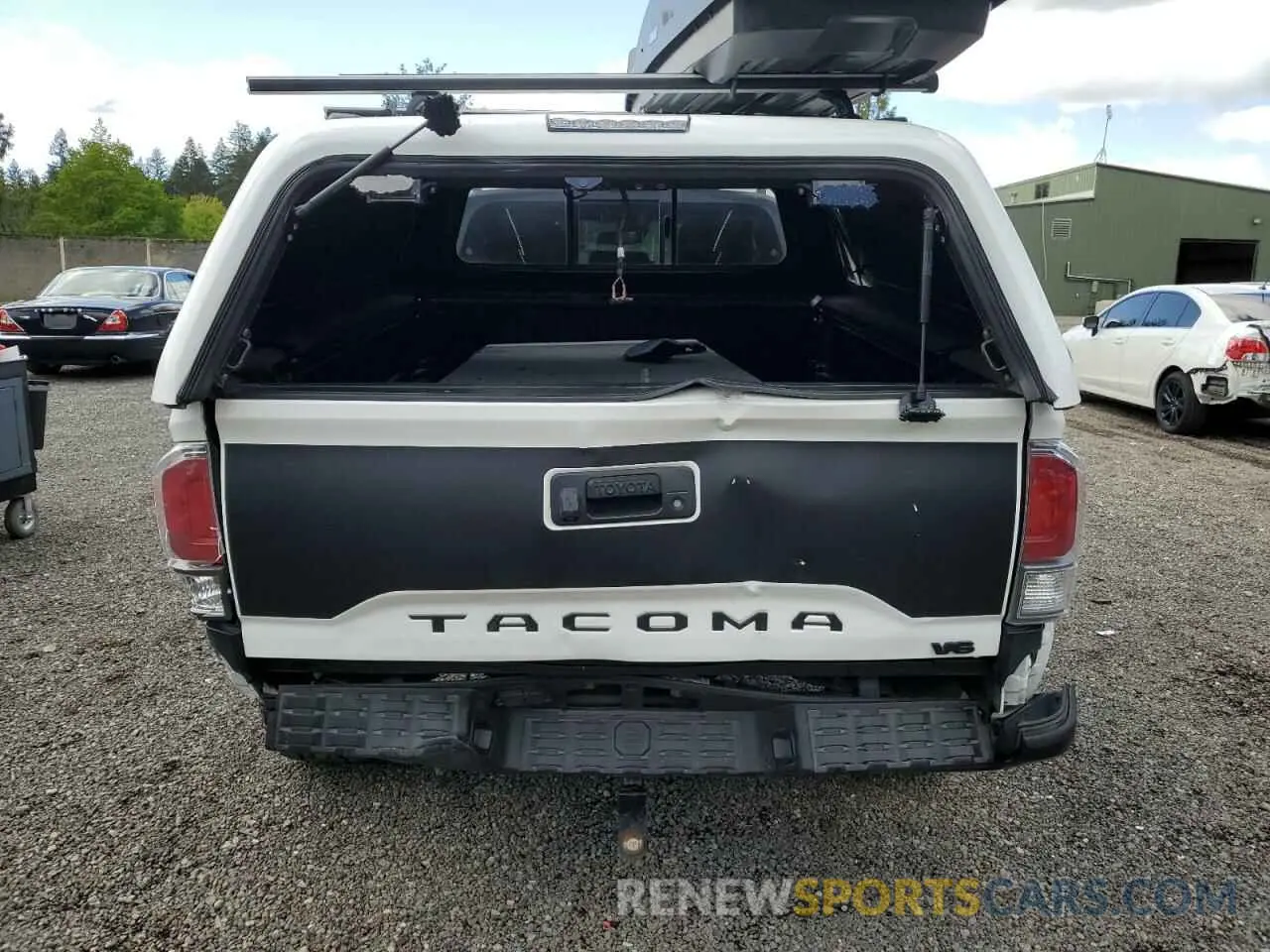 6 Photograph of a damaged car 3TMDZ5BN1NM136395 TOYOTA TACOMA 2022