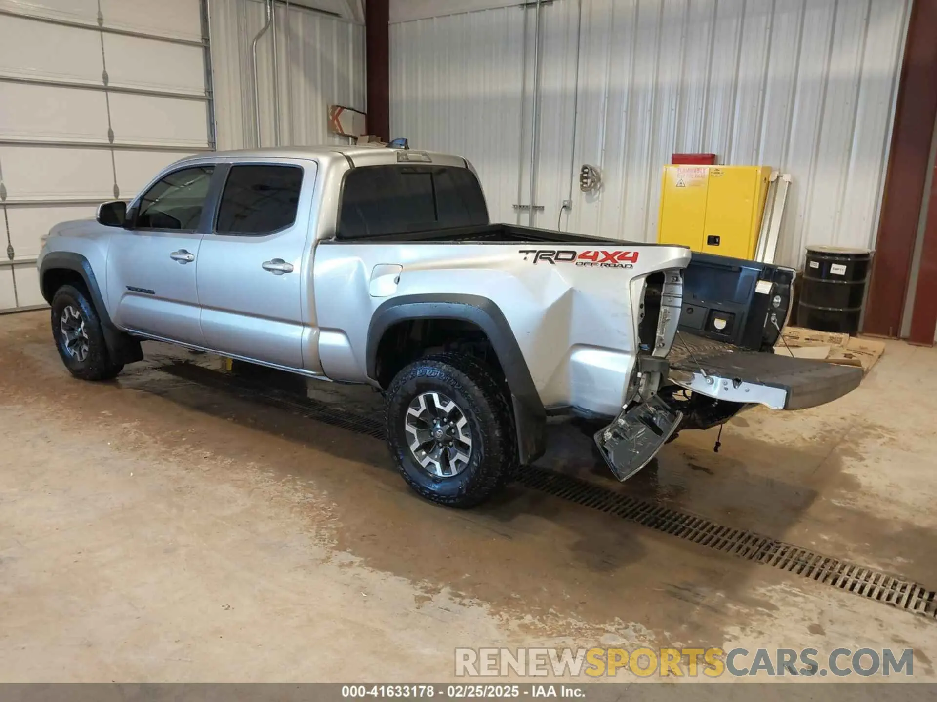 3 Photograph of a damaged car 3TMDZ5BN2NM124398 TOYOTA TACOMA 2022