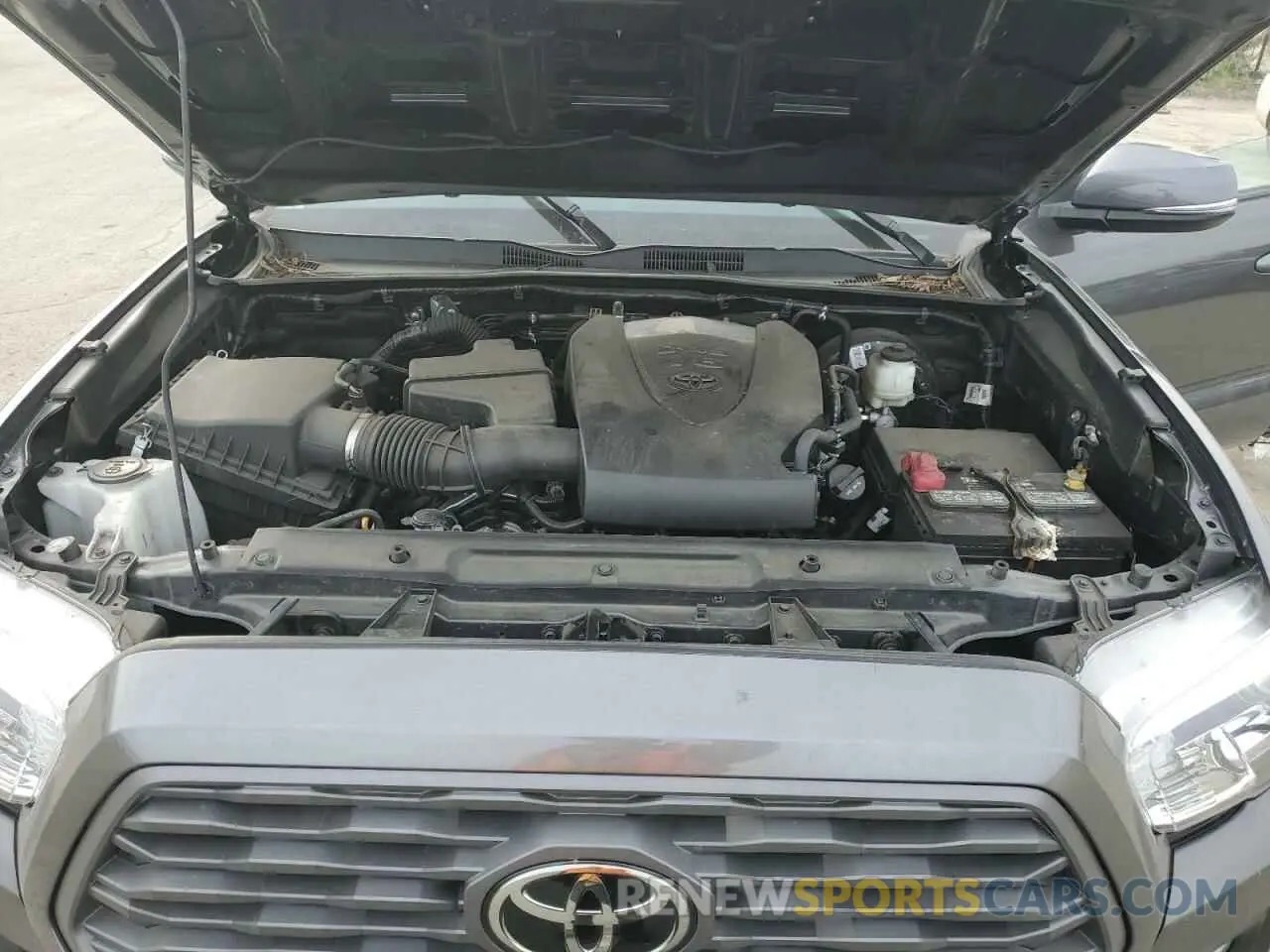 11 Photograph of a damaged car 3TMDZ5BN2NM128354 TOYOTA TACOMA 2022