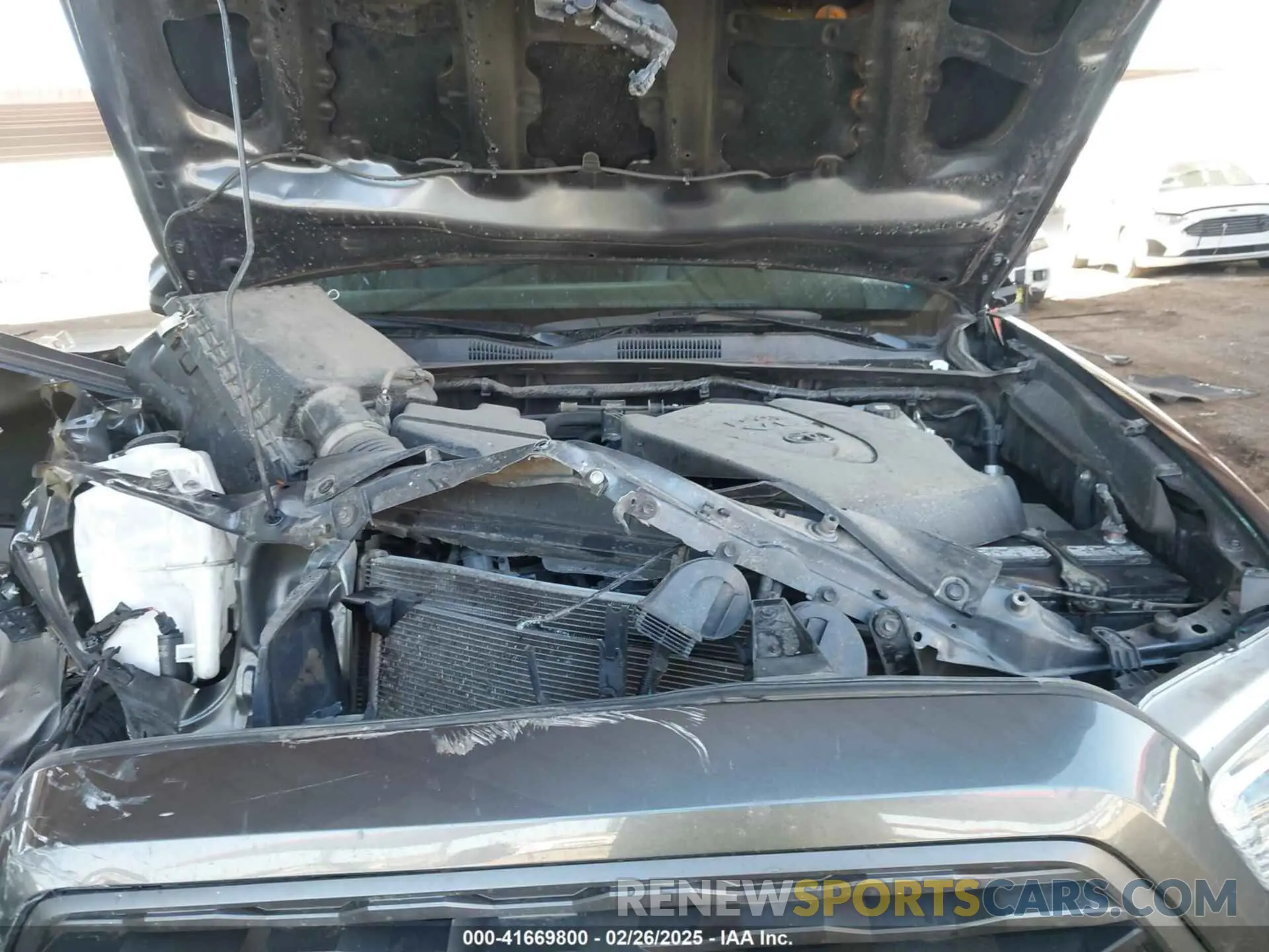 10 Photograph of a damaged car 3TMDZ5BN3NM125818 TOYOTA TACOMA 2022