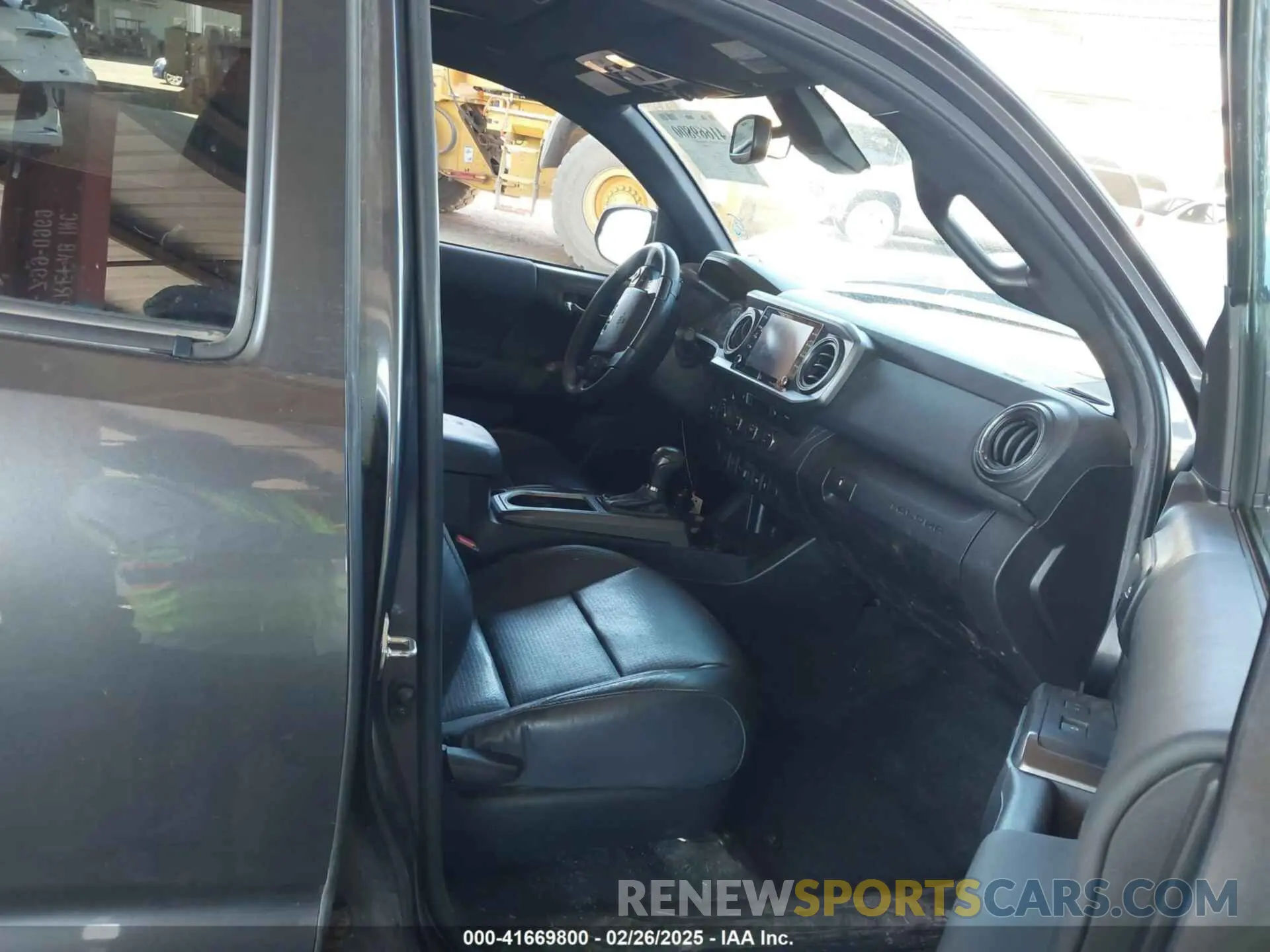 5 Photograph of a damaged car 3TMDZ5BN3NM125818 TOYOTA TACOMA 2022