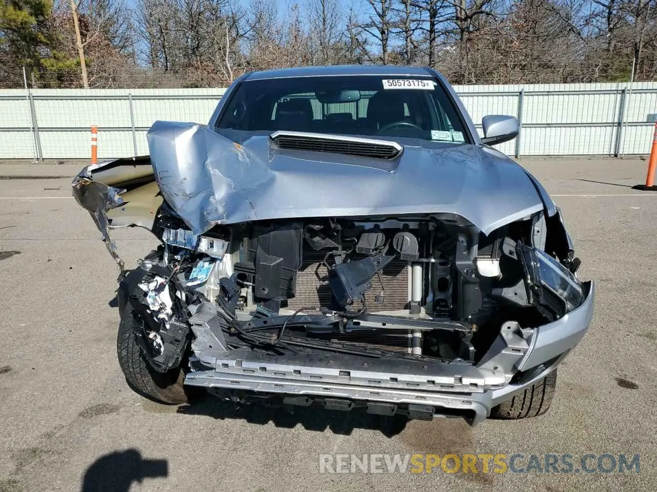 5 Photograph of a damaged car 3TMDZ5BN3NM126516 TOYOTA TACOMA 2022