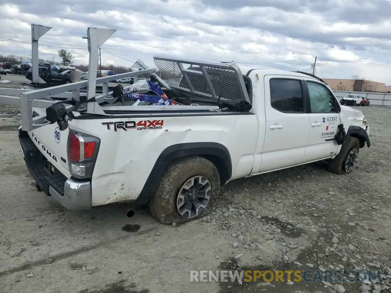 3 Photograph of a damaged car 3TMDZ5BN3NM137788 TOYOTA TACOMA 2022