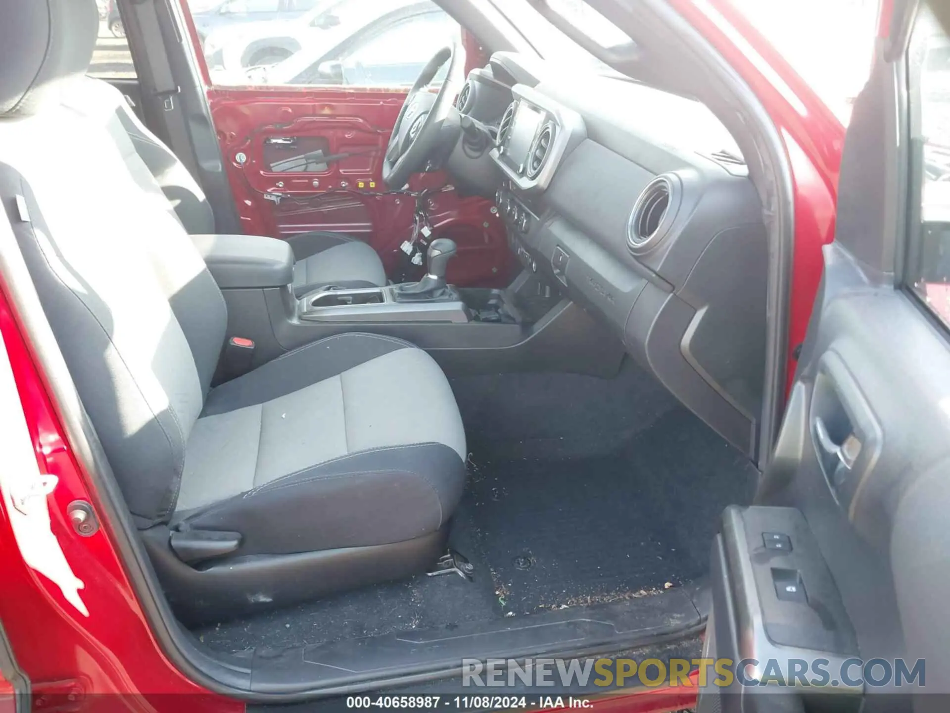 5 Photograph of a damaged car 3TMDZ5BN4NM127772 TOYOTA TACOMA 2022