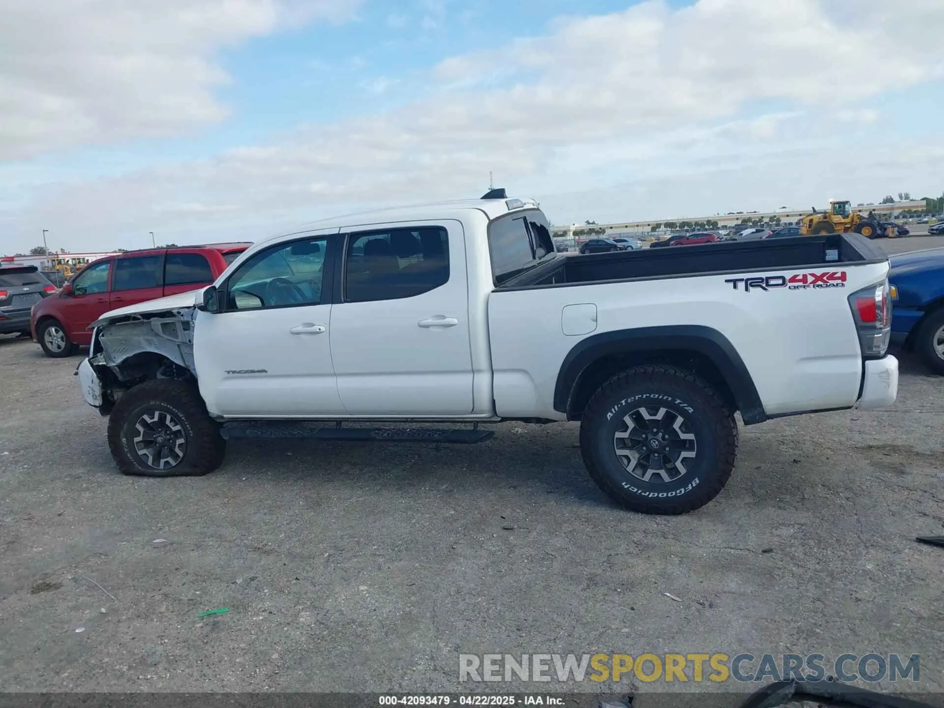 15 Photograph of a damaged car 3TMDZ5BN4NM136035 TOYOTA TACOMA 2022