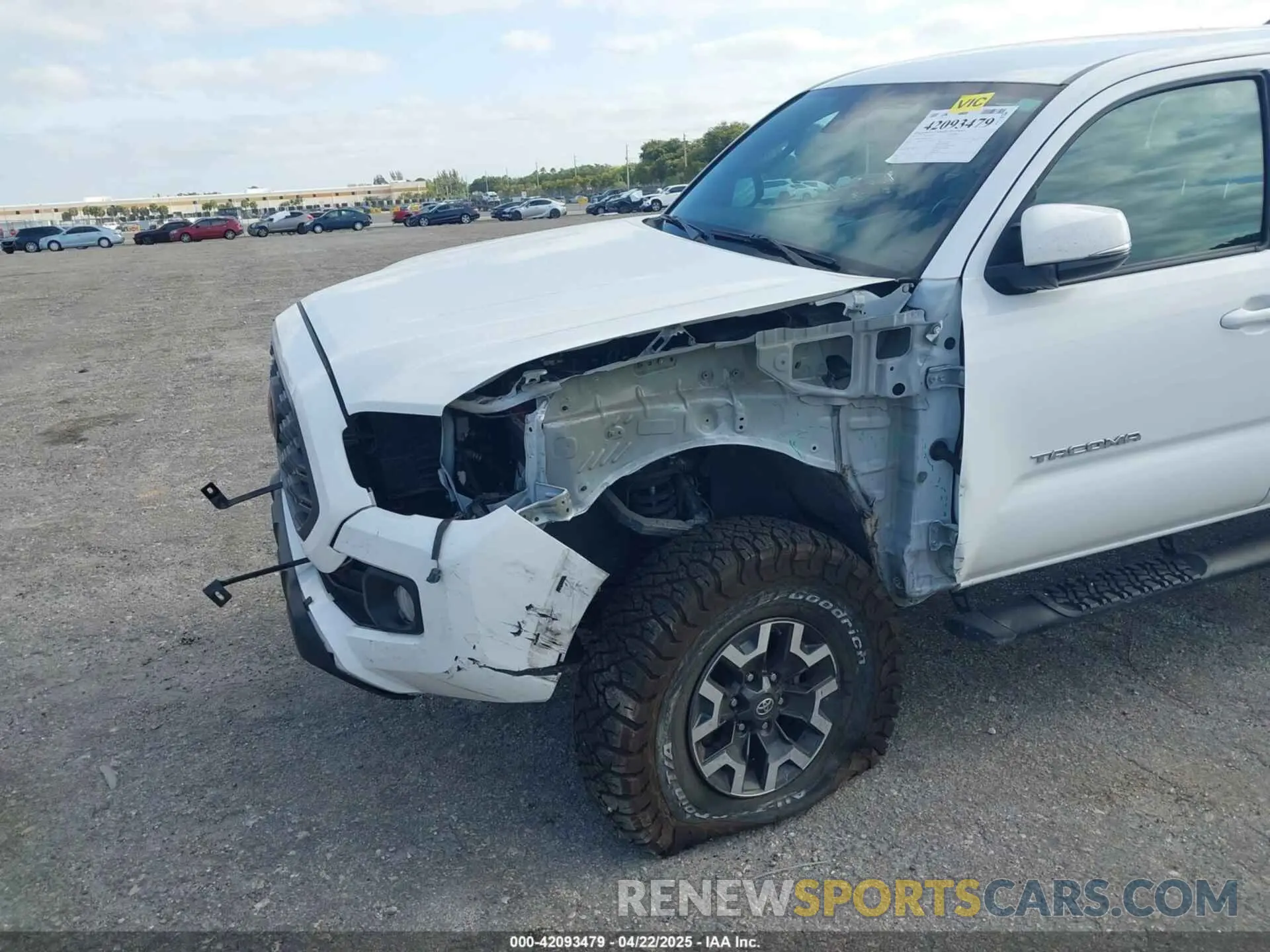 6 Photograph of a damaged car 3TMDZ5BN4NM136035 TOYOTA TACOMA 2022