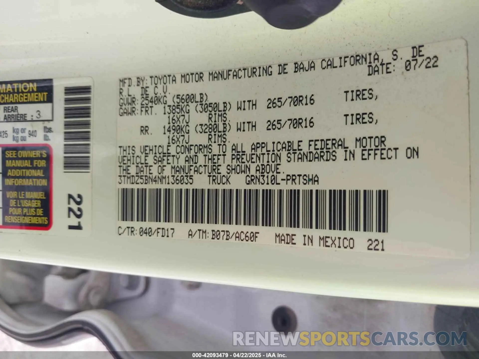 9 Photograph of a damaged car 3TMDZ5BN4NM136035 TOYOTA TACOMA 2022