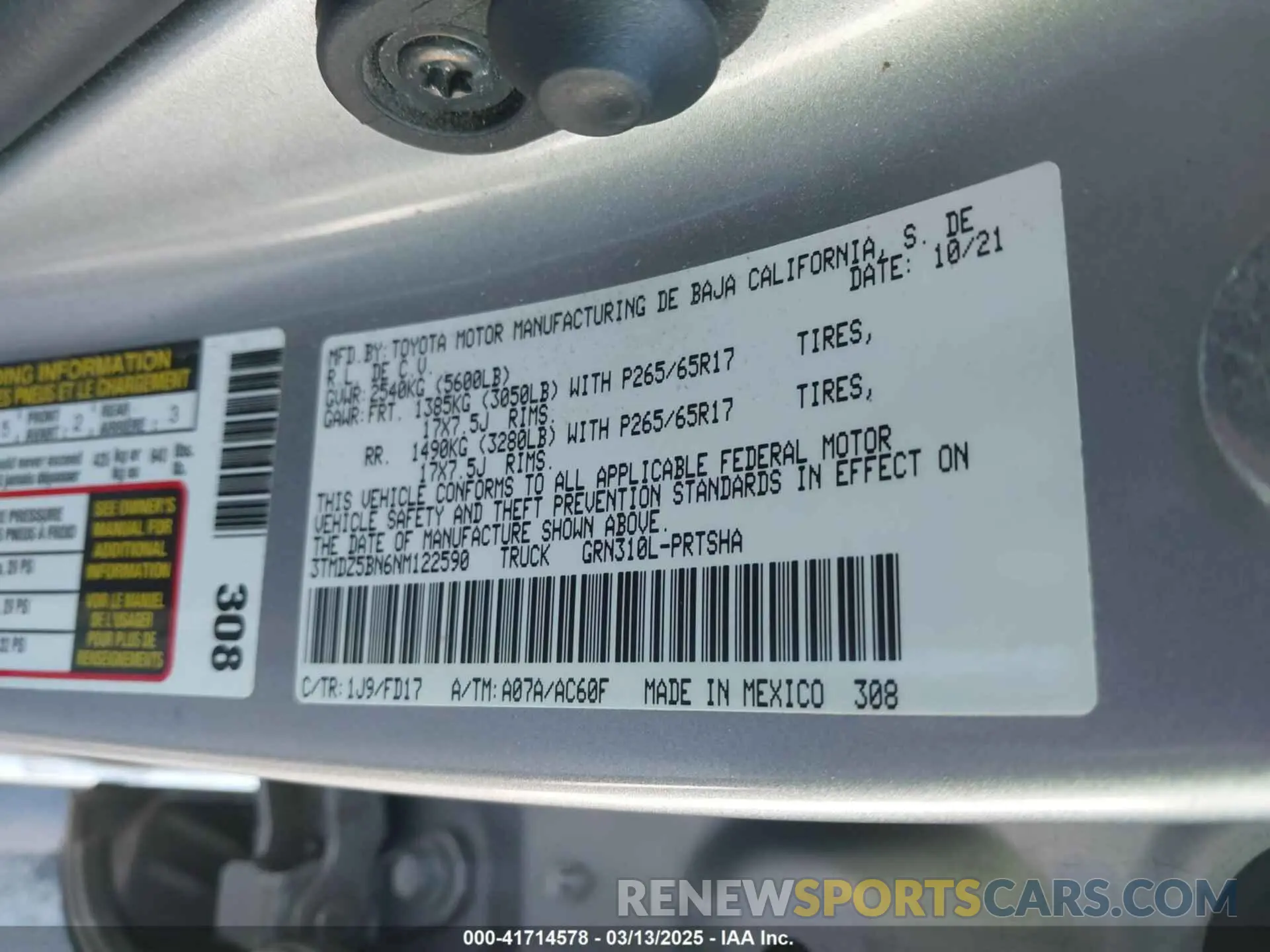 9 Photograph of a damaged car 3TMDZ5BN6NM122590 TOYOTA TACOMA 2022