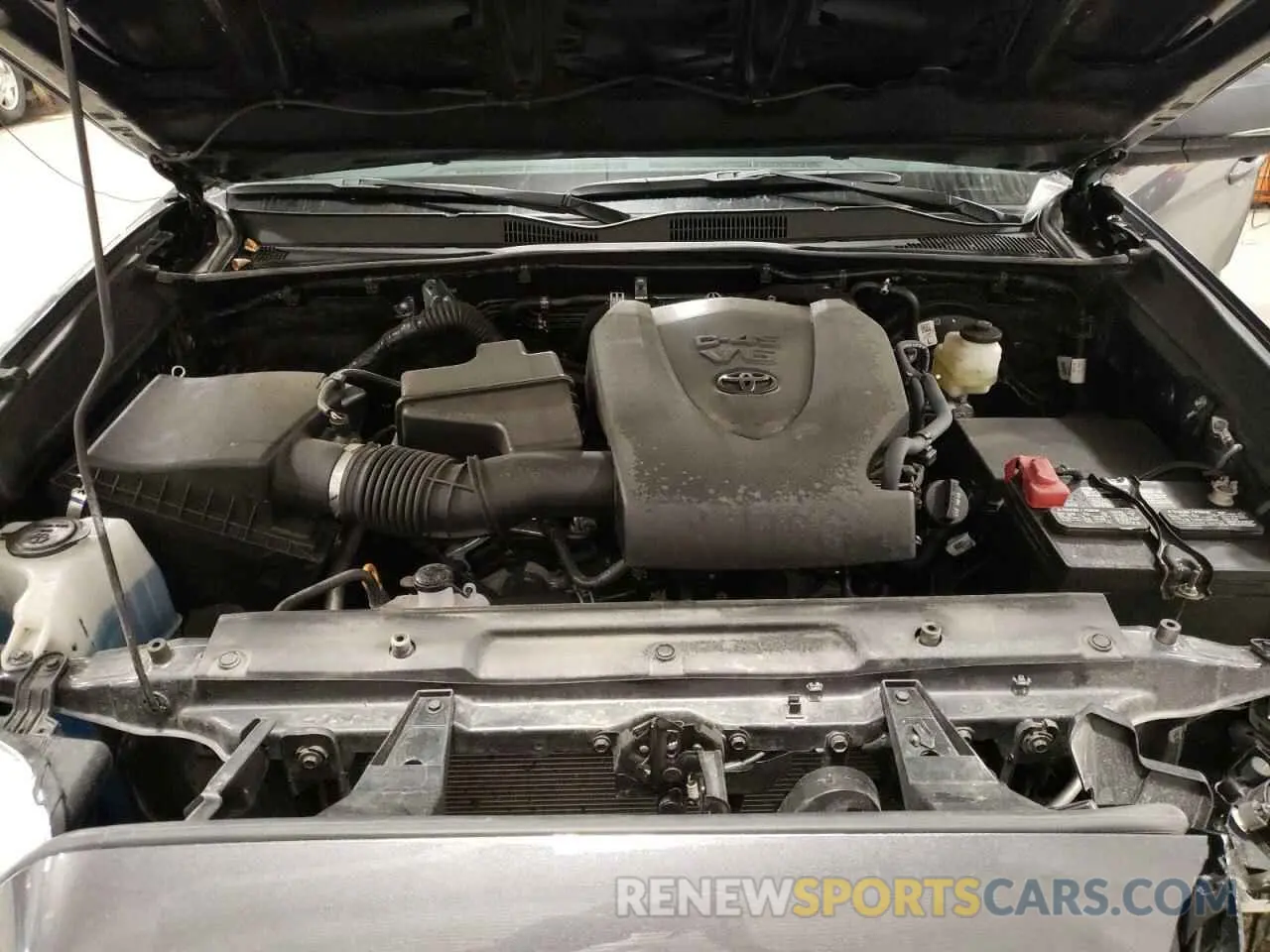 11 Photograph of a damaged car 3TMDZ5BN7NM129564 TOYOTA TACOMA 2022