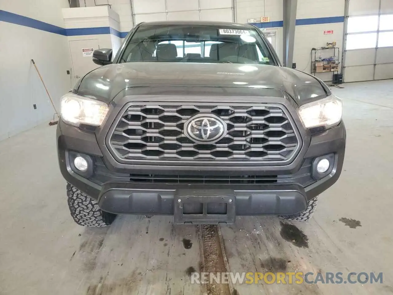 5 Photograph of a damaged car 3TMDZ5BN8NM135728 TOYOTA TACOMA 2022