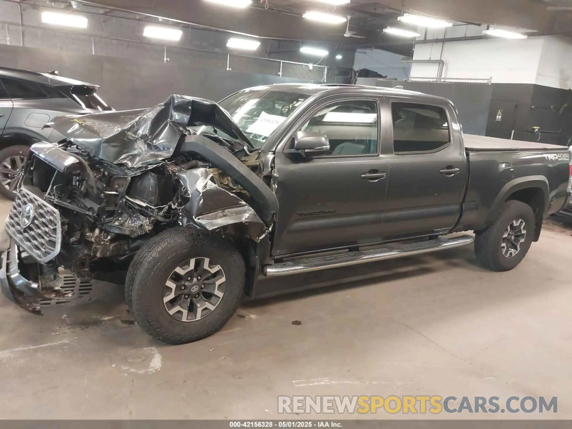 14 Photograph of a damaged car 3TMDZ5BN8NM138936 TOYOTA TACOMA 2022