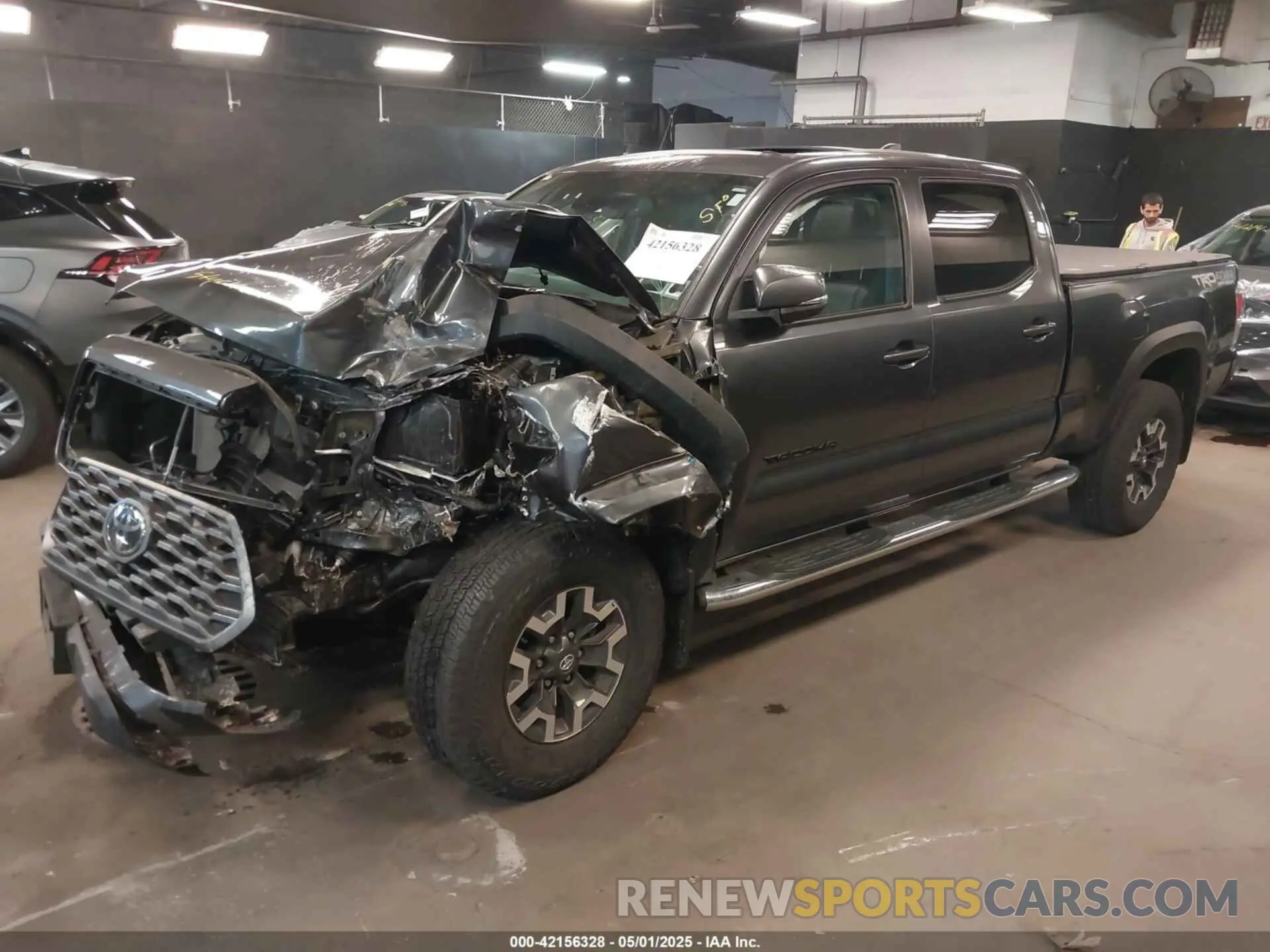 2 Photograph of a damaged car 3TMDZ5BN8NM138936 TOYOTA TACOMA 2022