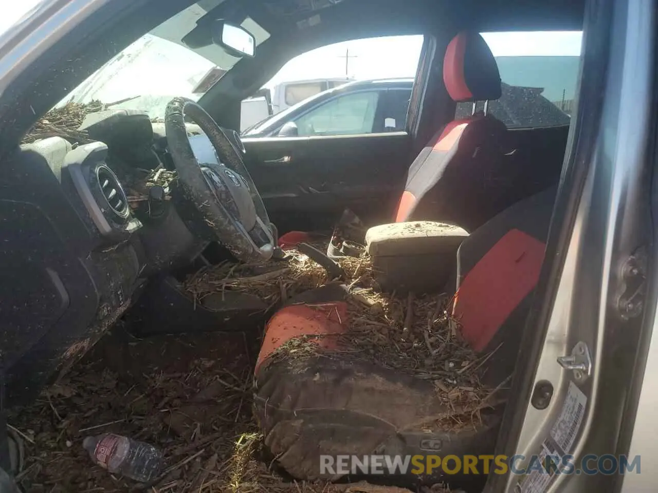 7 Photograph of a damaged car 3TMDZ5BN9NM123684 TOYOTA TACOMA 2022