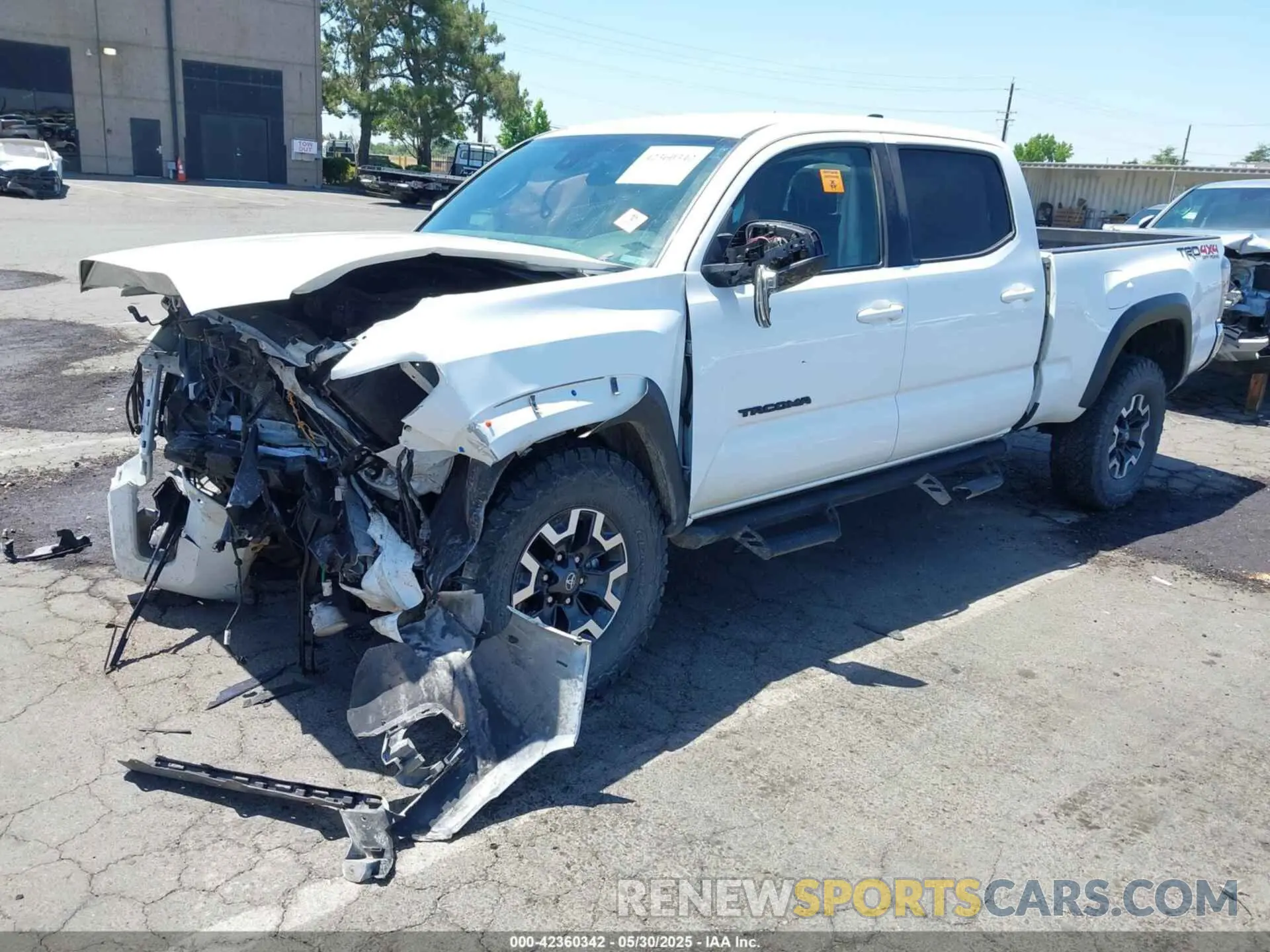 2 Photograph of a damaged car 3TMDZ5BN9NM130697 TOYOTA TACOMA 2022