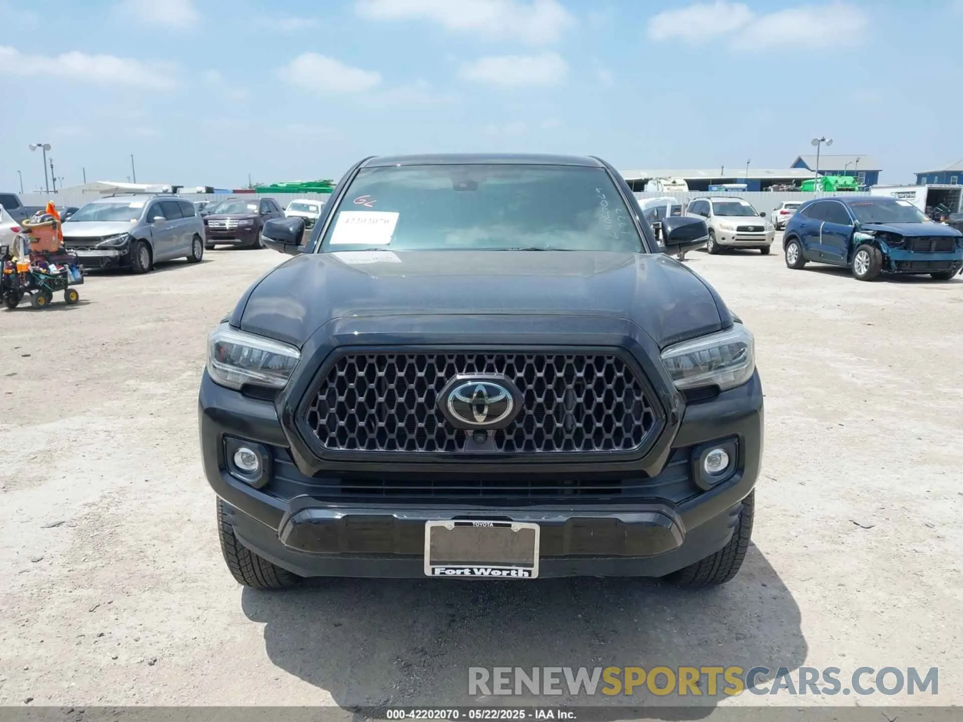 12 Photograph of a damaged car 3TMEZ5CN0NM173523 TOYOTA TACOMA 2022