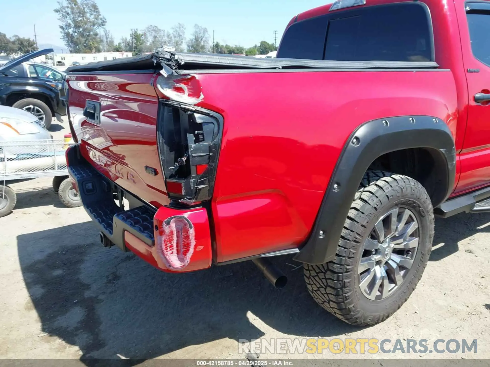 6 Photograph of a damaged car 3TMEZ5CNXNM173075 TOYOTA TACOMA 2022