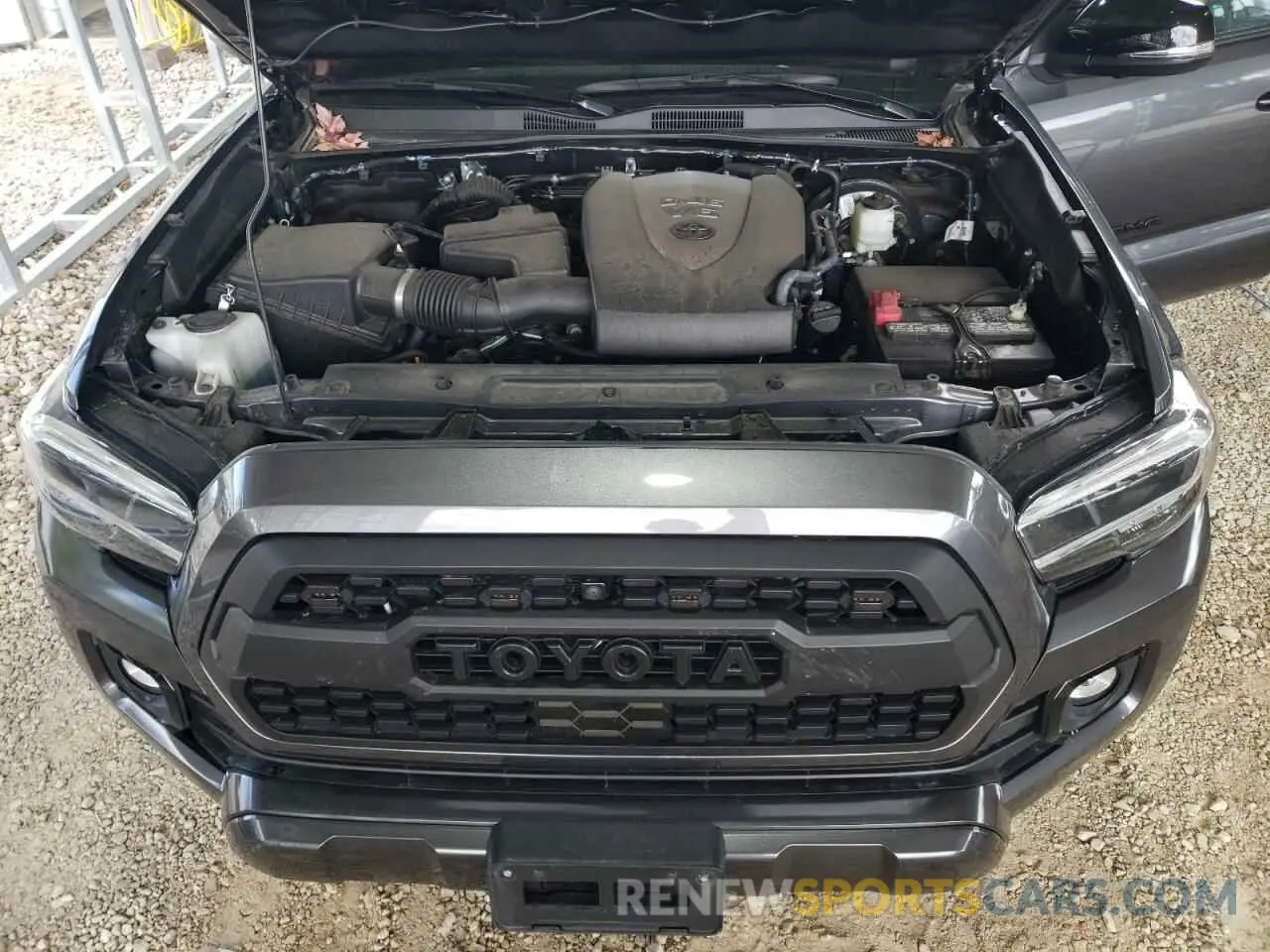 11 Photograph of a damaged car 3TMGZ5AN0NM513152 TOYOTA TACOMA 2022