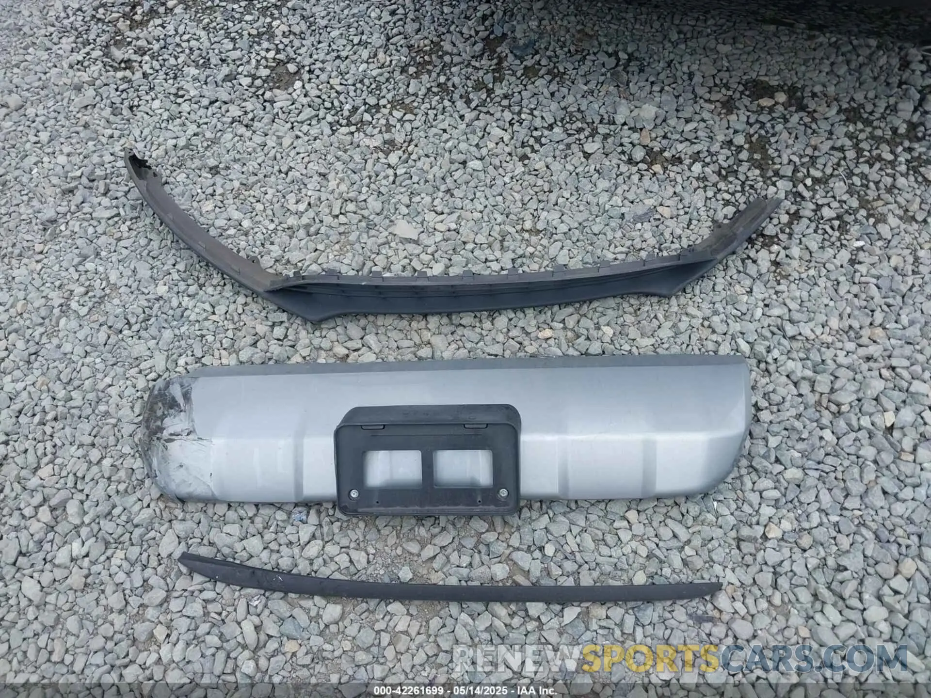 12 Photograph of a damaged car 3TMGZ5AN2NM504615 TOYOTA TACOMA 2022